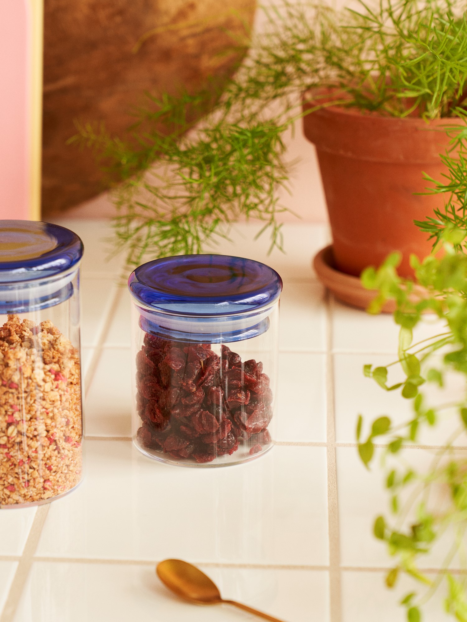 Jar with lid