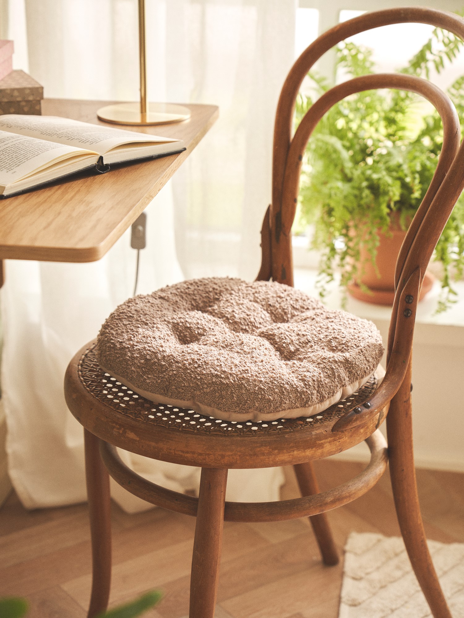 Seat cushion