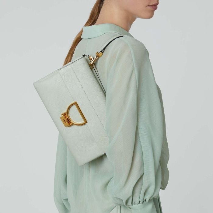 Arlettis Signature Medium