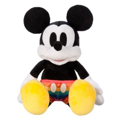 Winnie the Pooh Sitting Plush