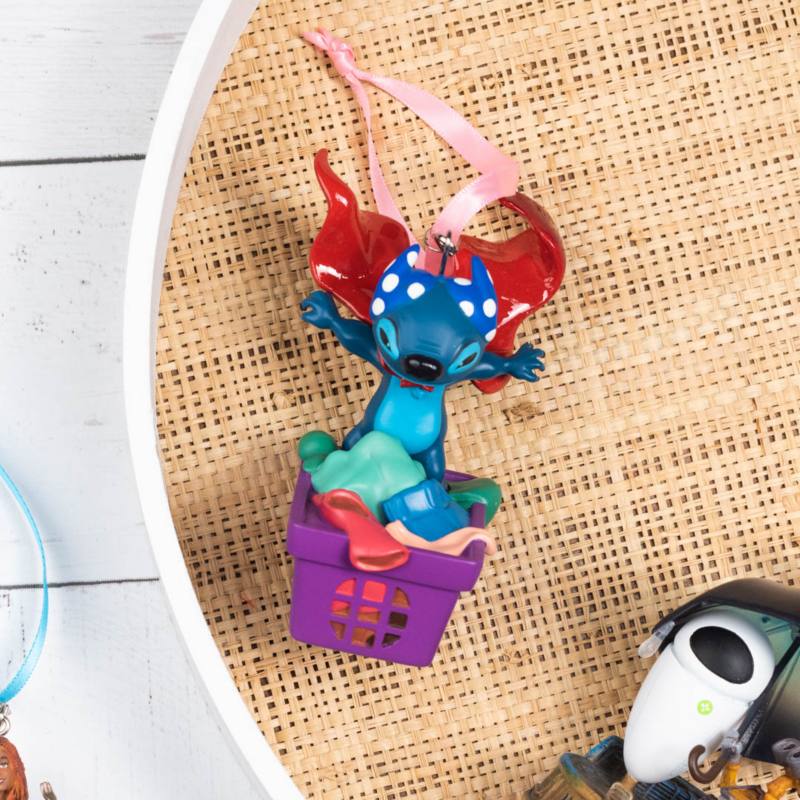 Stitch Attacks Snacks Limited Release Pin Set, Pretzel, January
