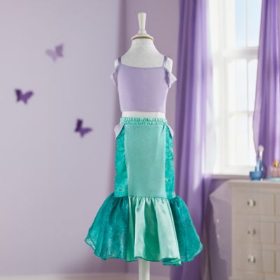 Clothing & Costumes