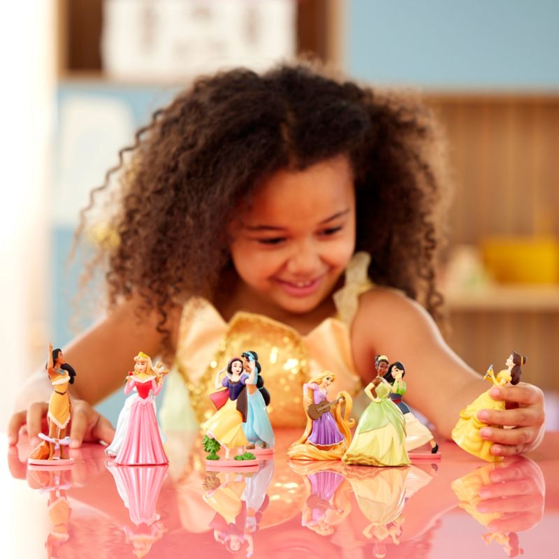 Encanto Deluxe Figurine Playset