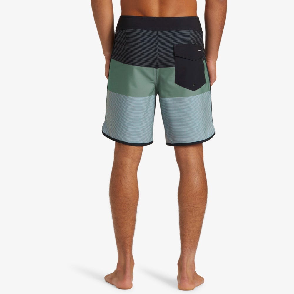 Quiksilver Surfsilk Tijuana 18" Board Shorts - Men
