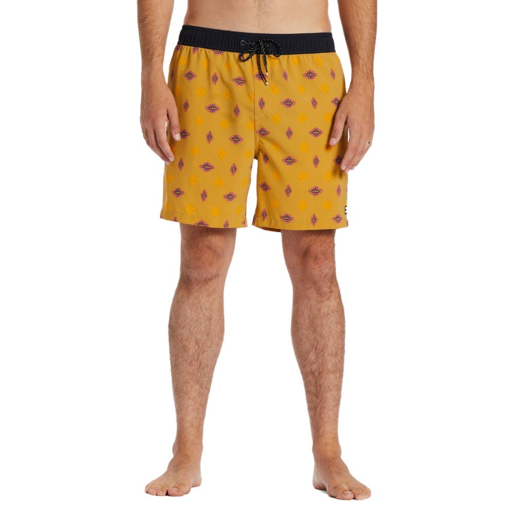 Billabong Mens Sundays Layback 17" Boardshorts In Sun