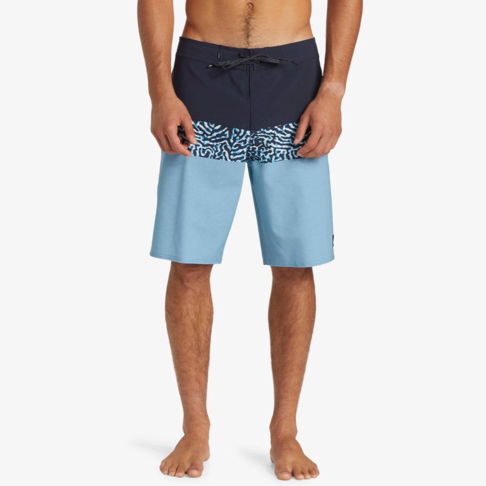 Quiksilver Surfsilk Panel 20" Boardshorts - Men