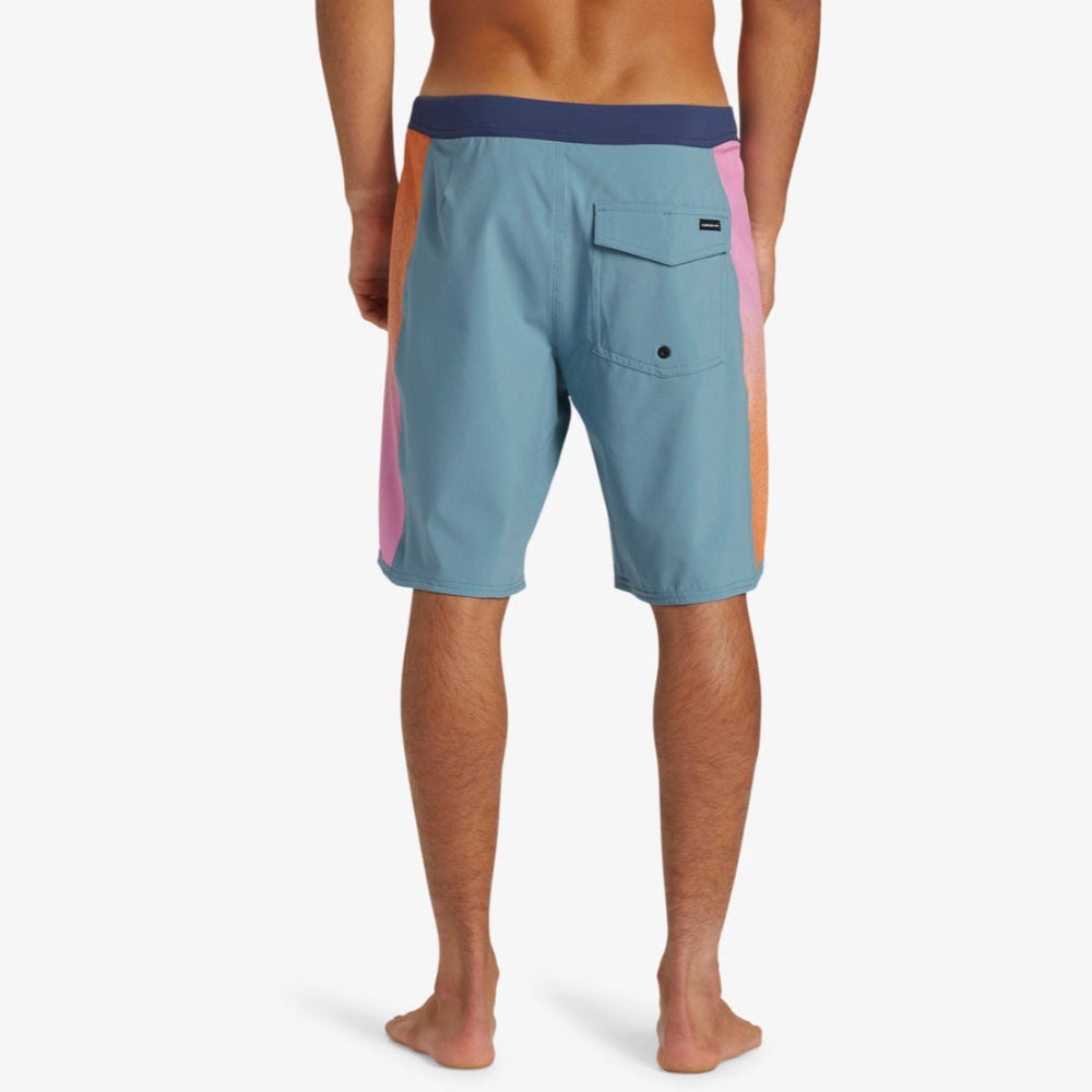 Quiksilver Surfsilk Arch 19" Boardshorts - Men