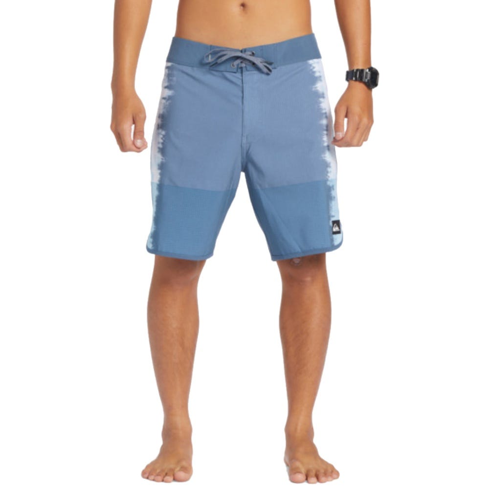 Quiksilver Mens Highlite Scallop 19" Board Shorts In Bering Sea