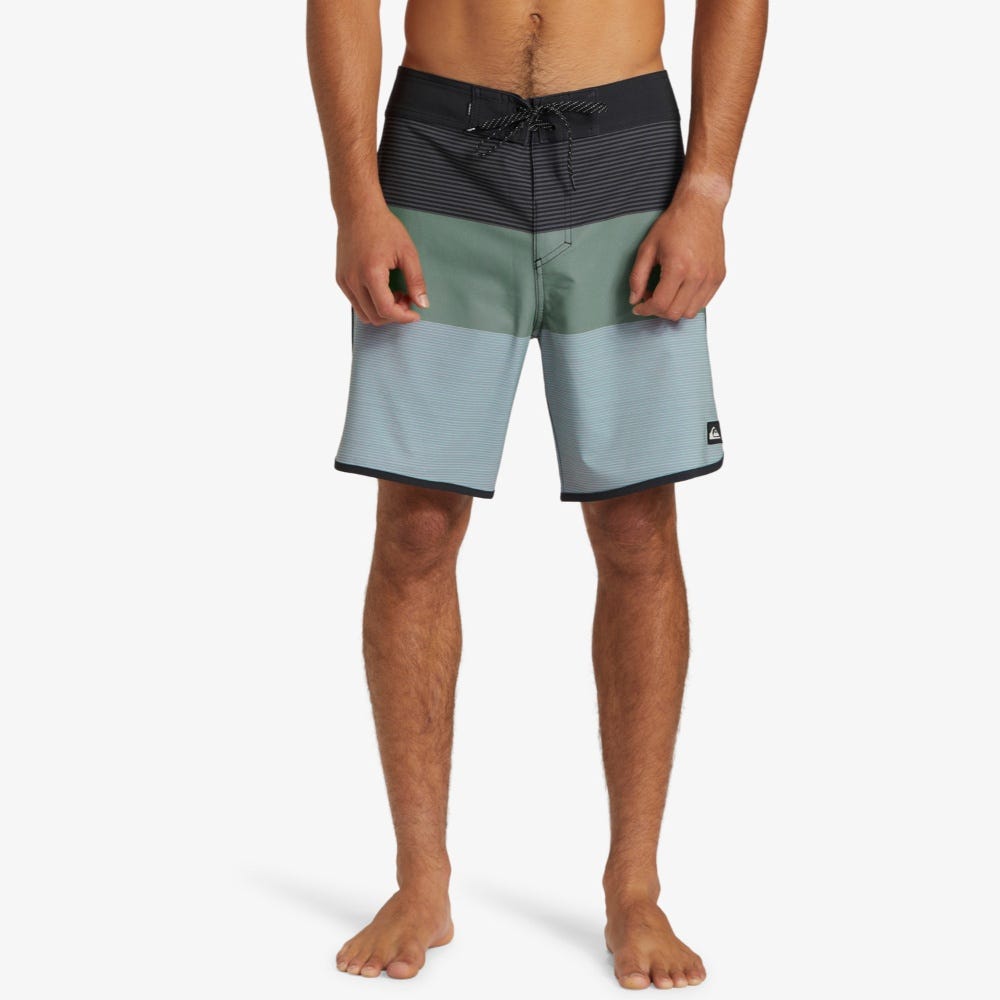 Quiksilver Surfsilk Tijuana 18" Board Shorts - Men