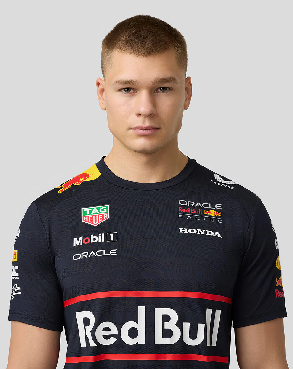 Oracle Red Bull Racing Mens Teamline Set Up T-Shirt + New Era x Oracle Red Bull Racing Retro 9Twenty® Cap Bundle  [Worth £100]