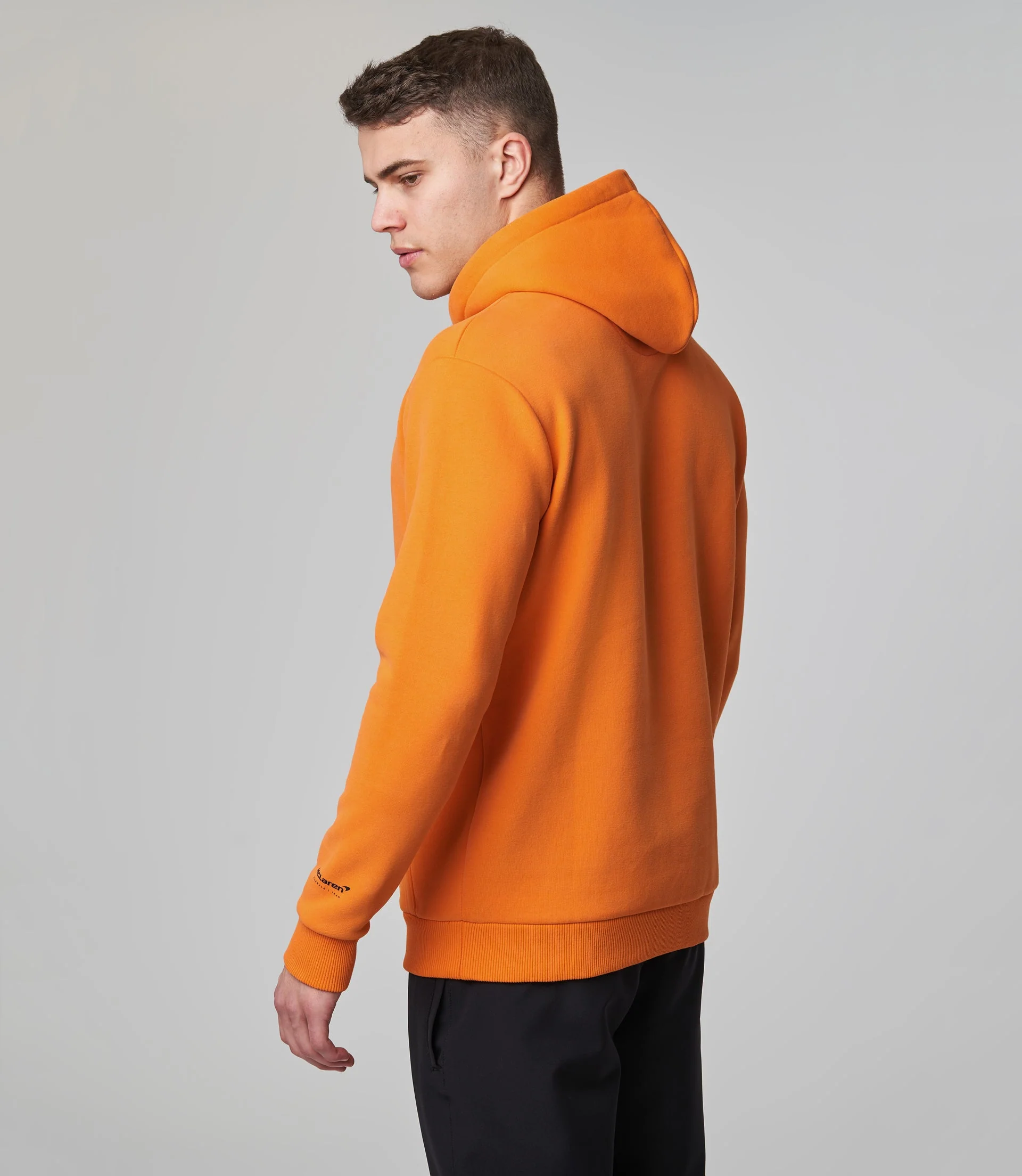 MENS TEAM CORE ESSENTIALS LOGO HOODIE - PAPAYA