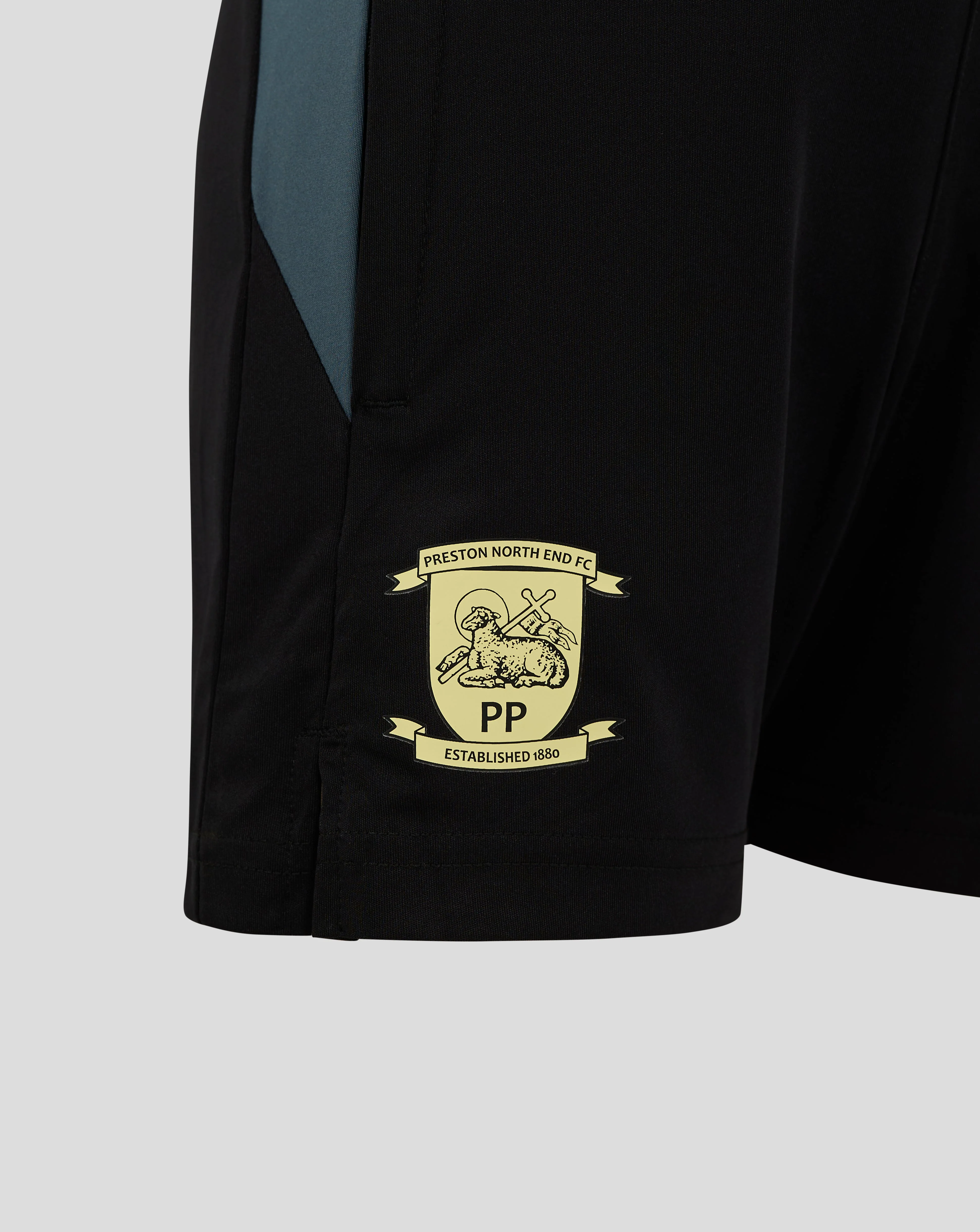 PRESTON MEN'S 24/25 TRAINING SHORTS WITH POCKETS - BLACK