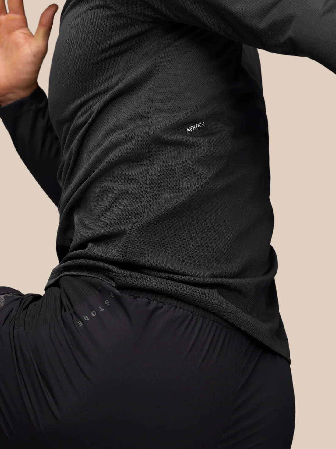 Apex Training 1/4 Zip Top - Black