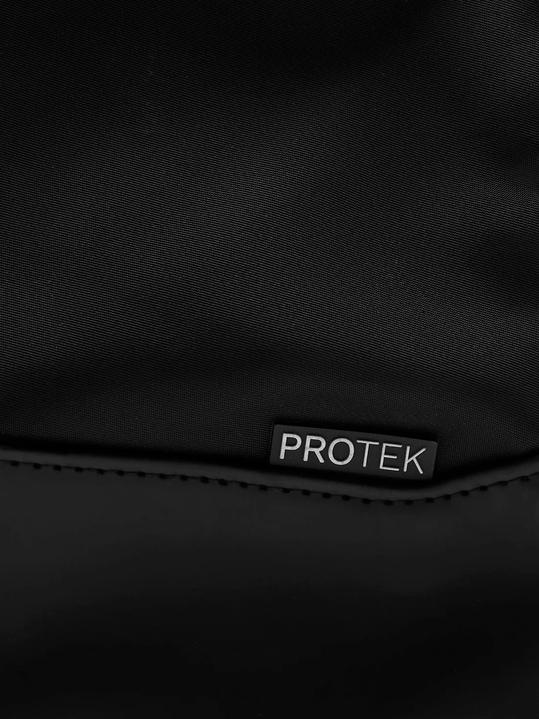 Pursuit Large Backpack - Black