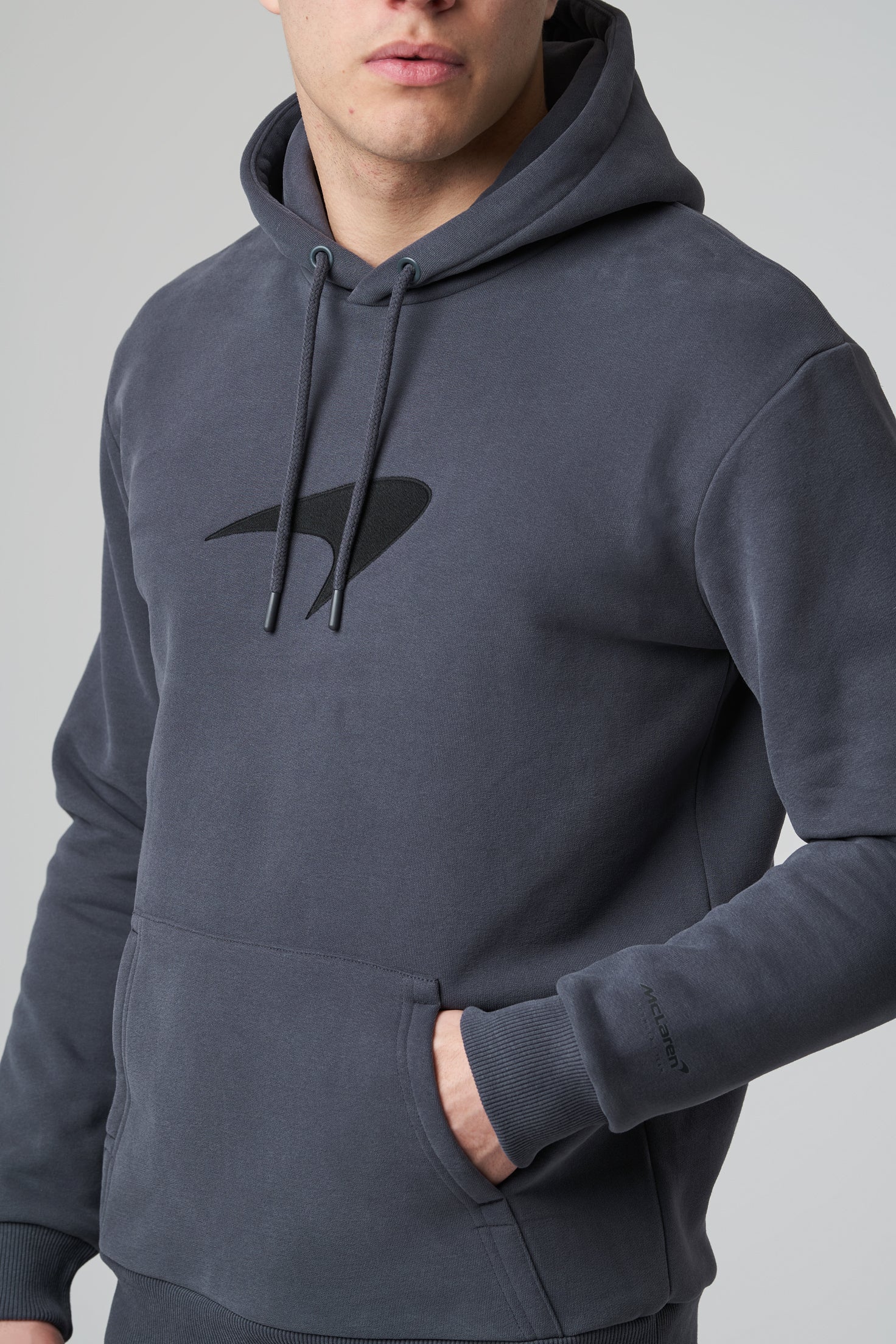 MENS TEAM CORE ESSENTIALS LOGO HOODIE - PHANTOM