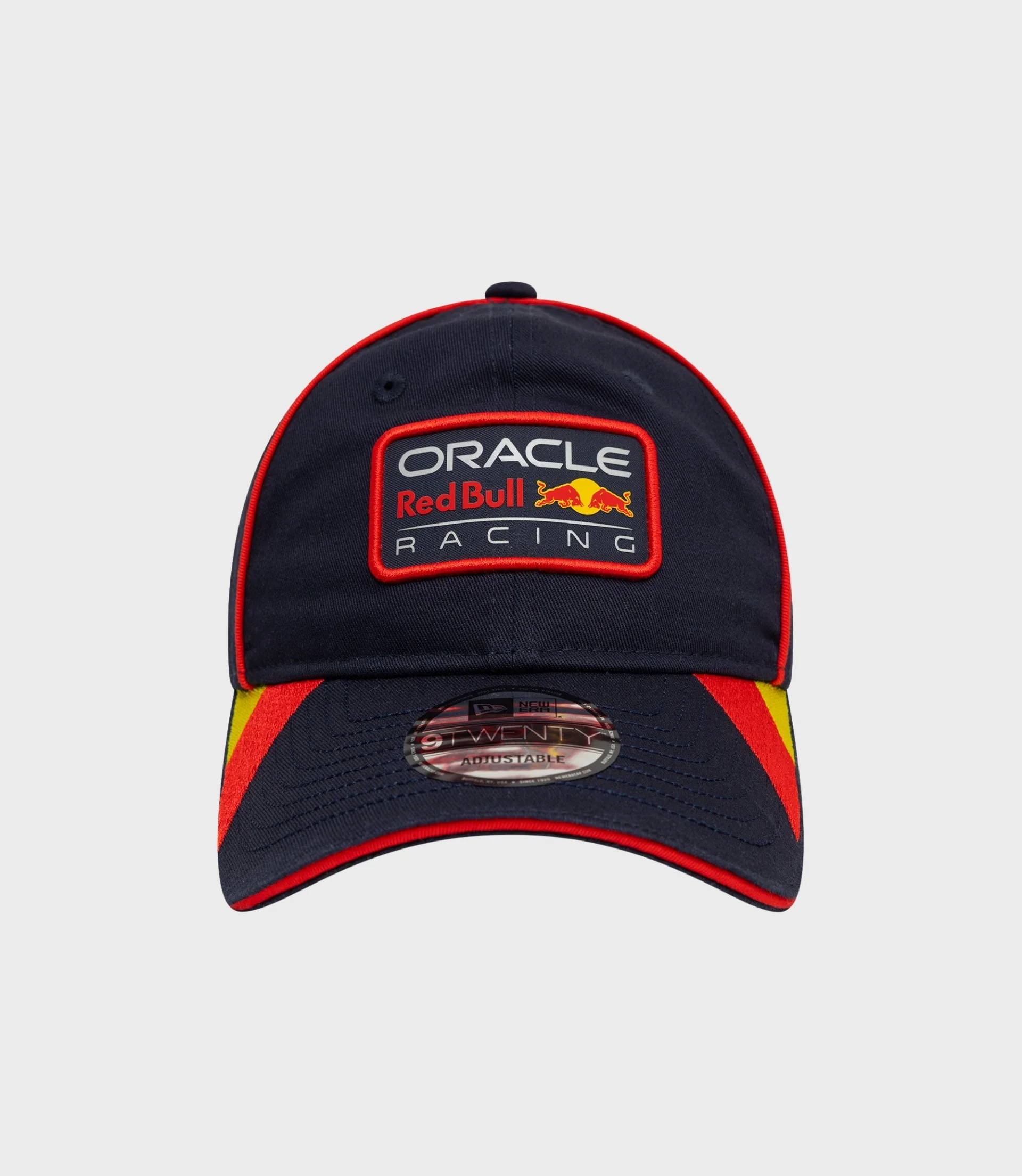 Oracle Red Bull Racing Womens Teamline Set Up T-Shirt + New Era x Oracle Red Bull Racing Retro 9Twenty® Cap Bundle [Worth £100]