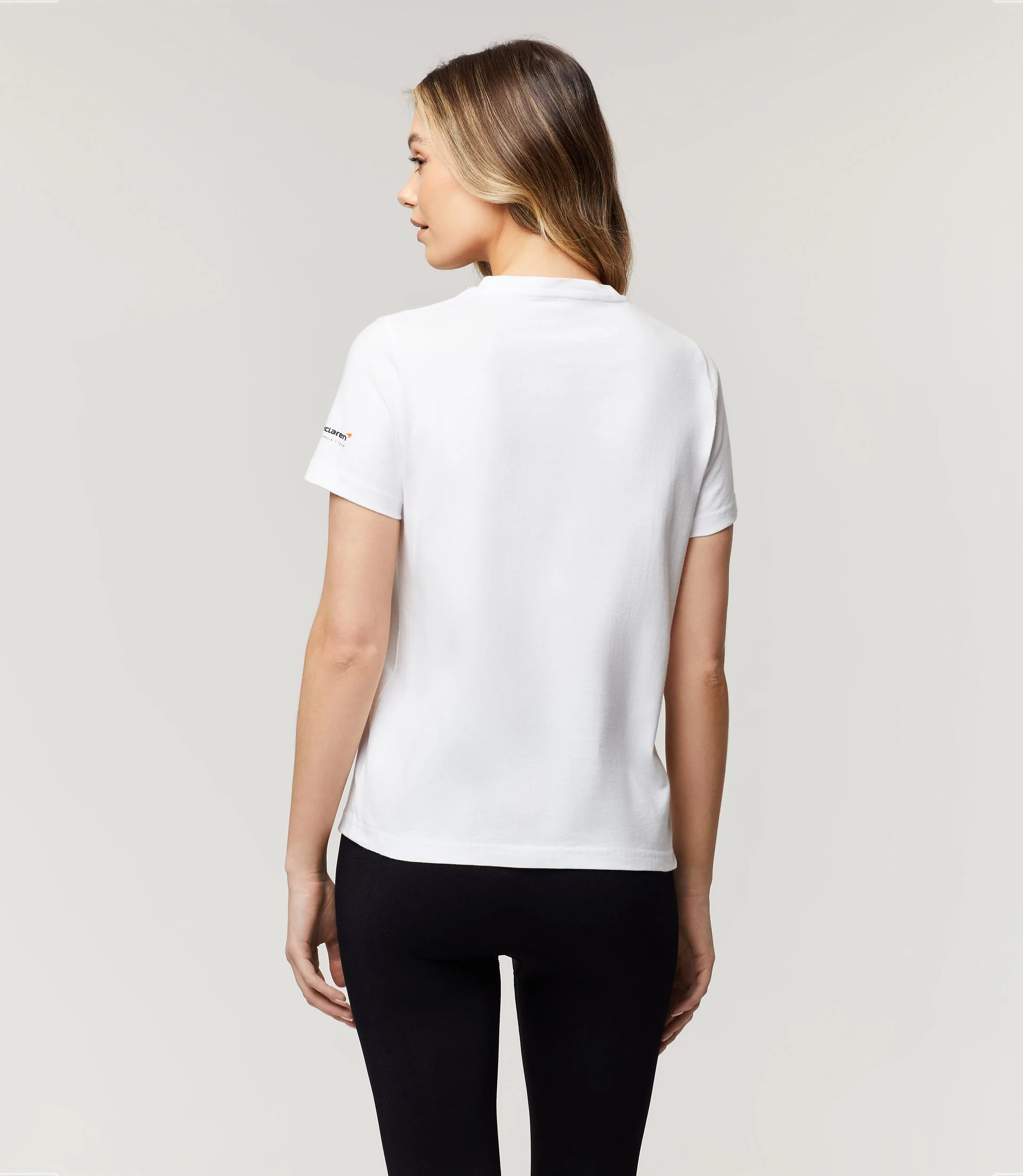 WOMENS CORE ESSENTIALS LOGO T-SHIRT