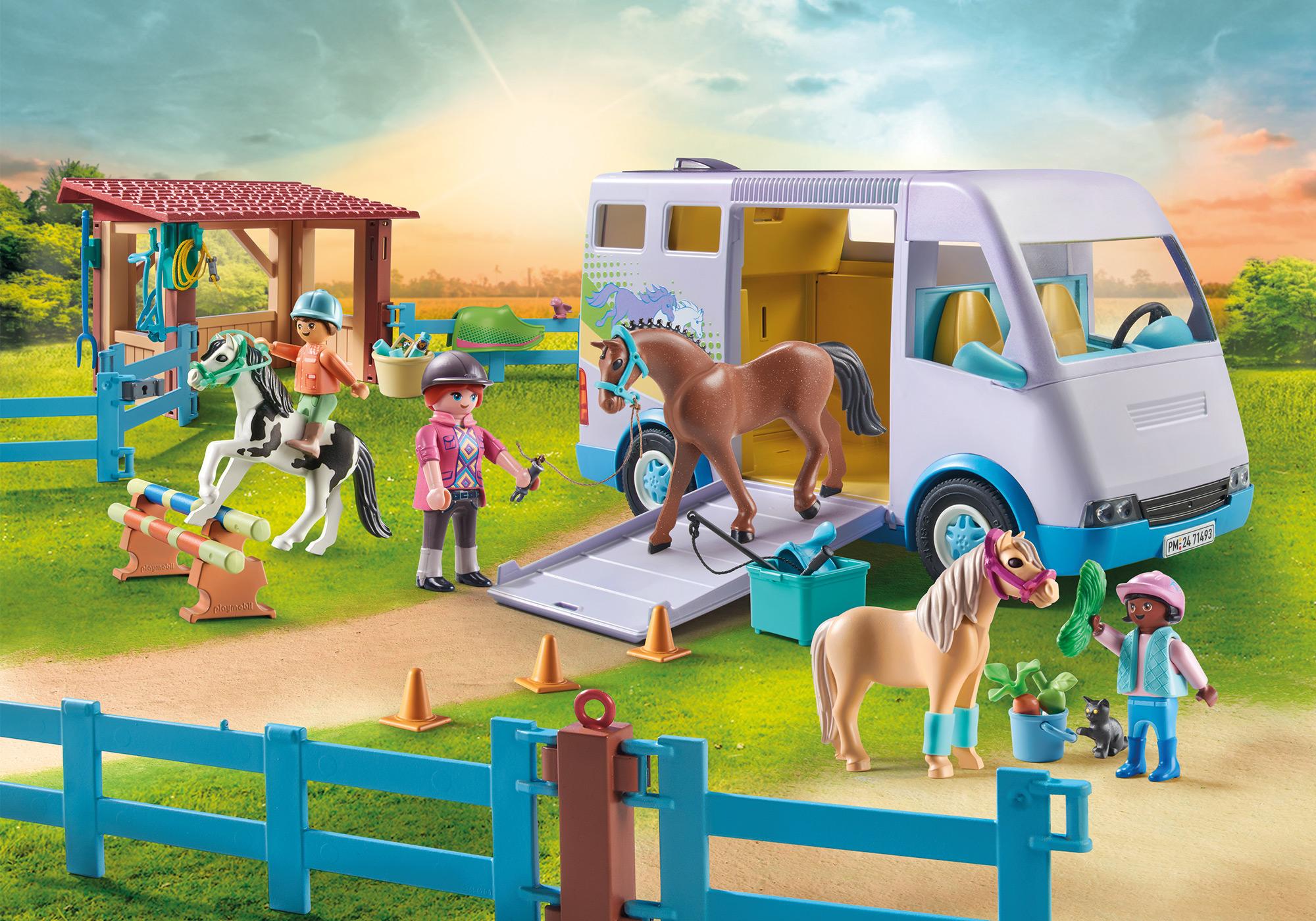 Mobile horse riding school