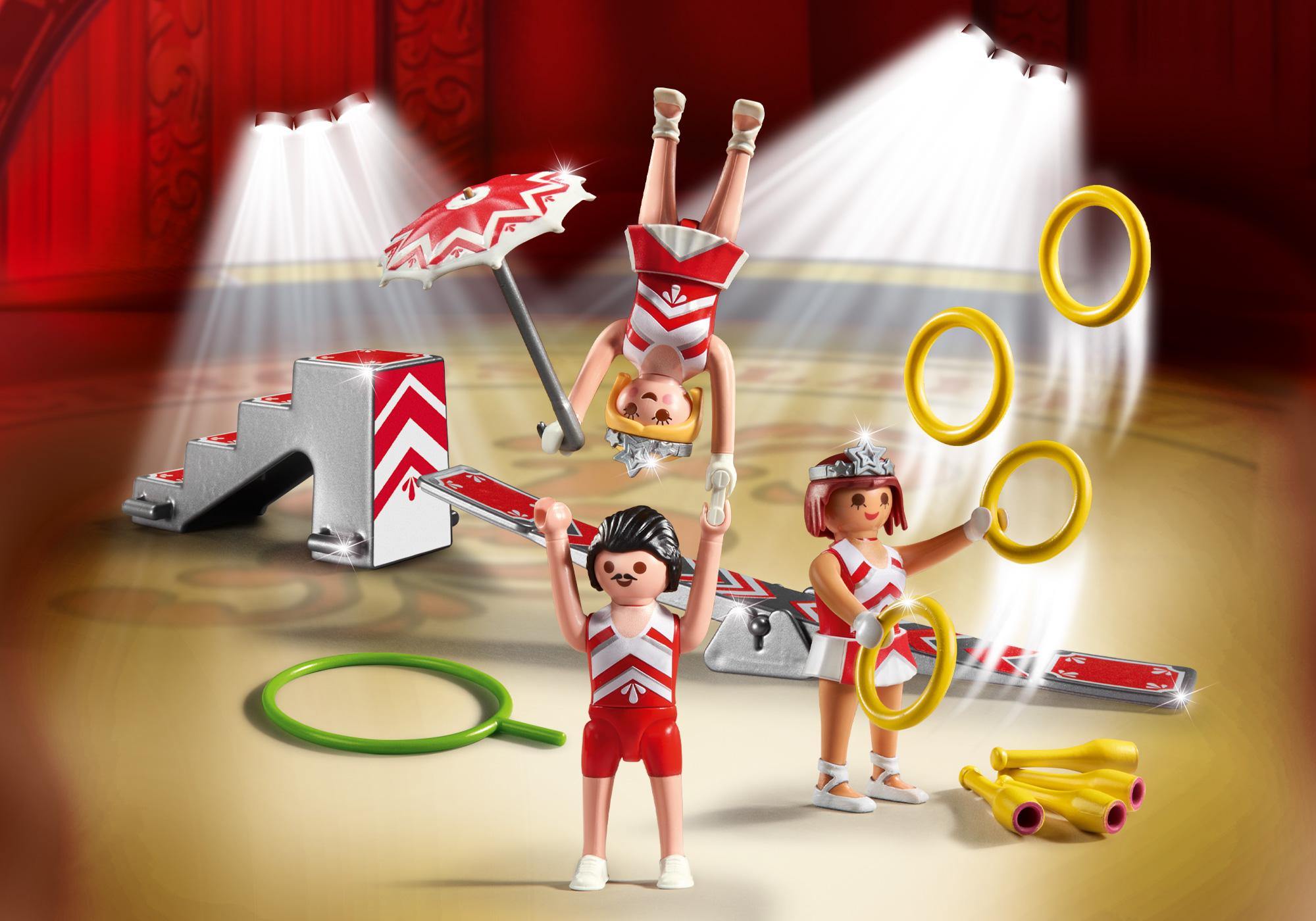Circus Performers