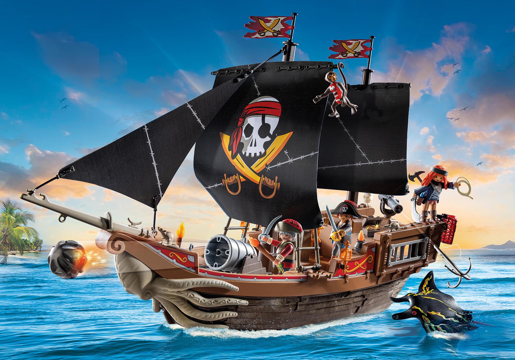 Large Pirate Ship