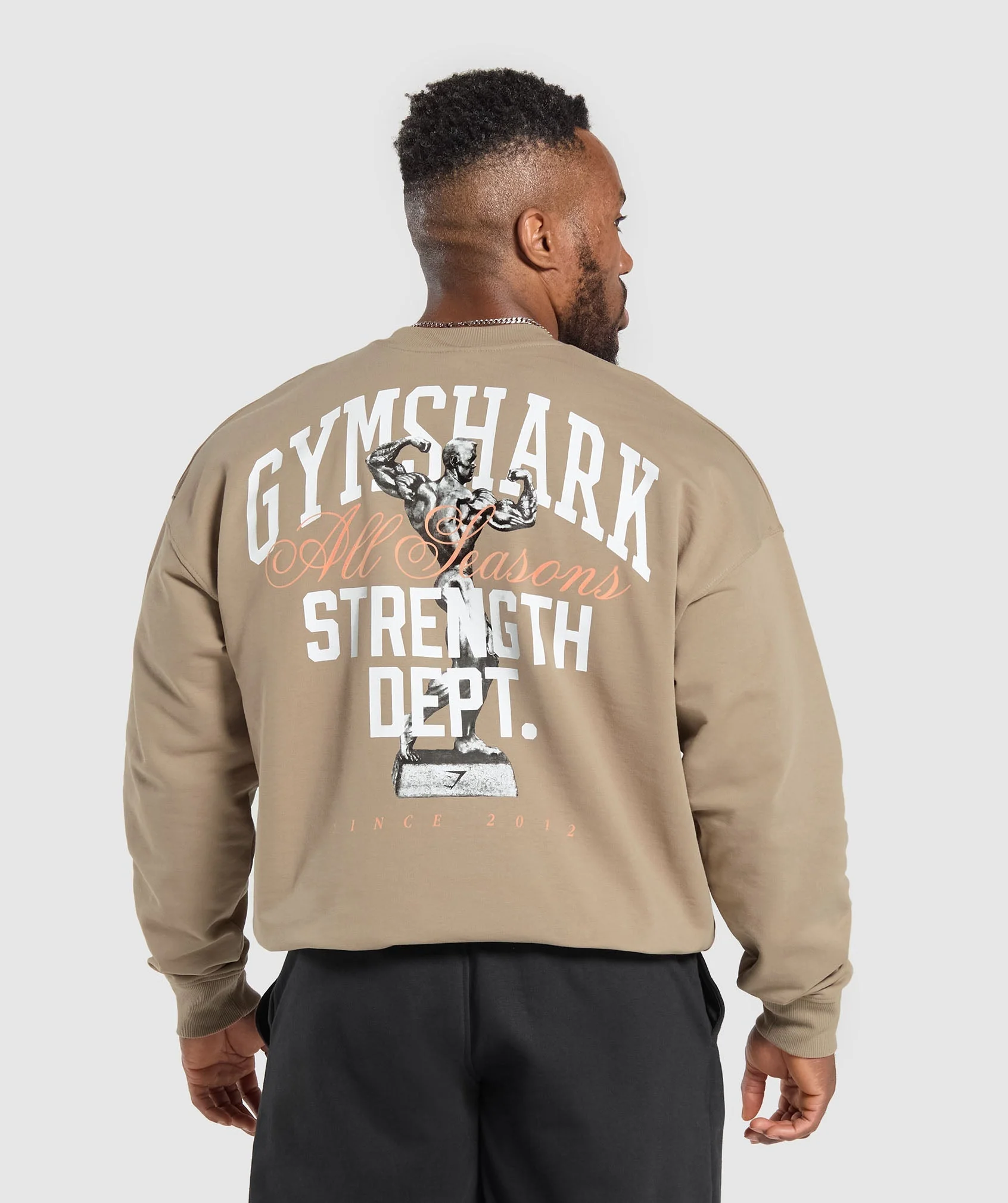 Gymshark Trophy Graphic Crew - Cement Brown