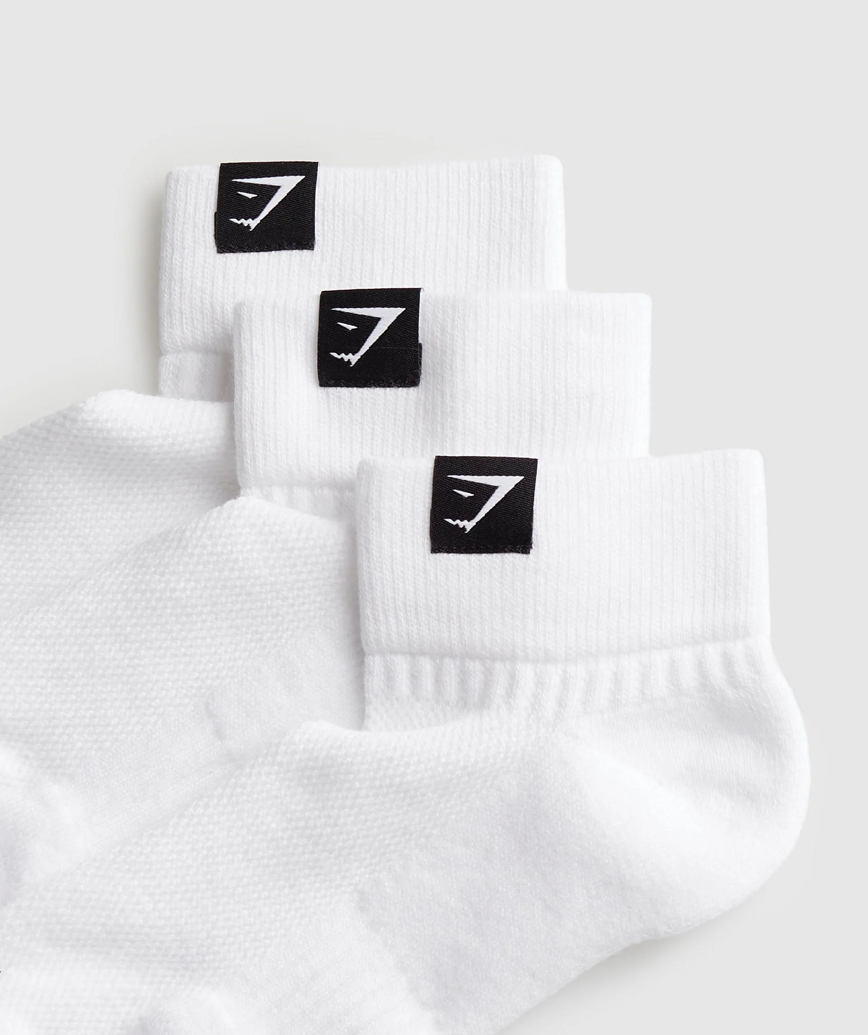 Gymshark Woven Tab Quarter Socks 3pk - White