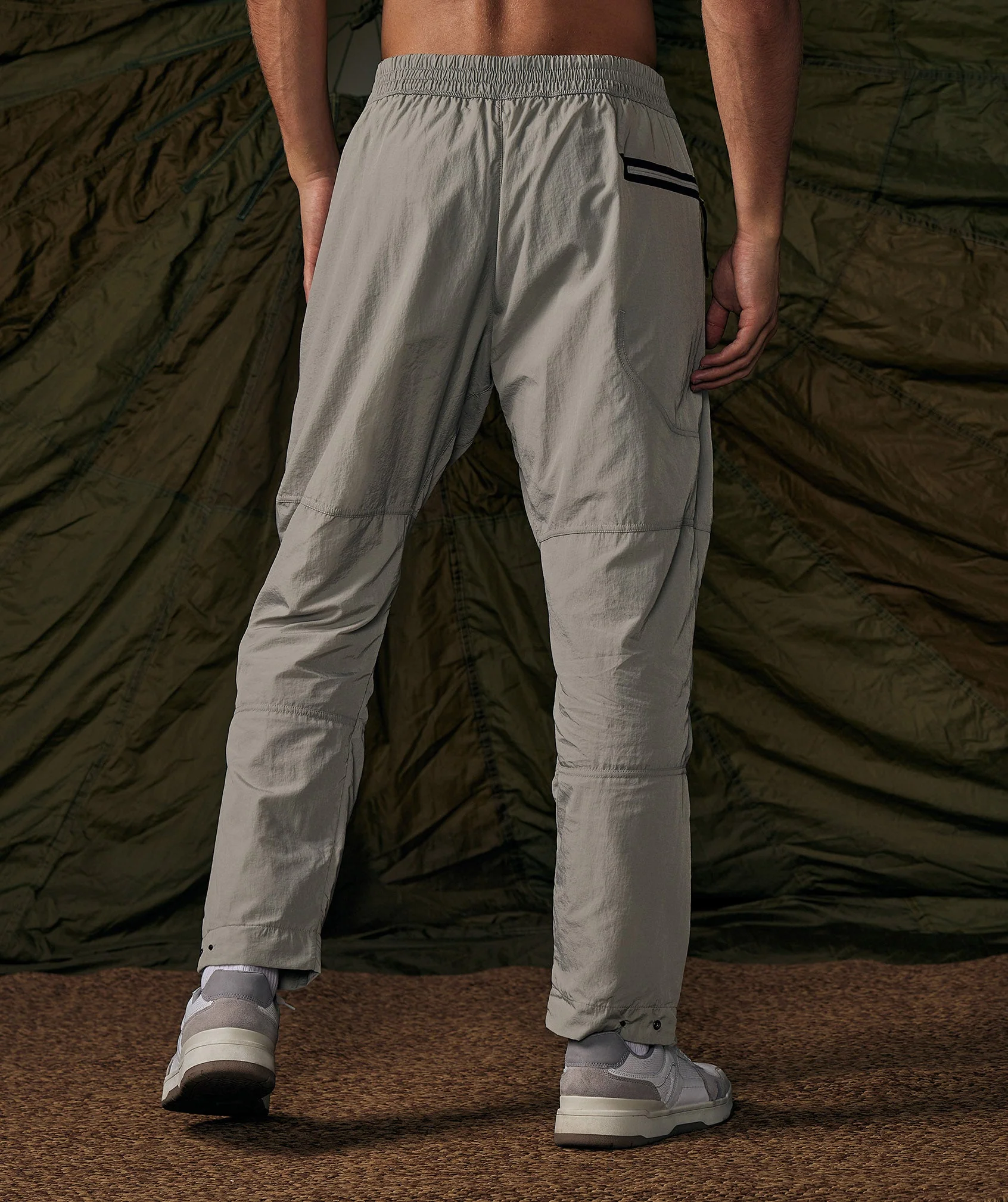 Gymshark Retake Woven Joggers - Taupe Grey