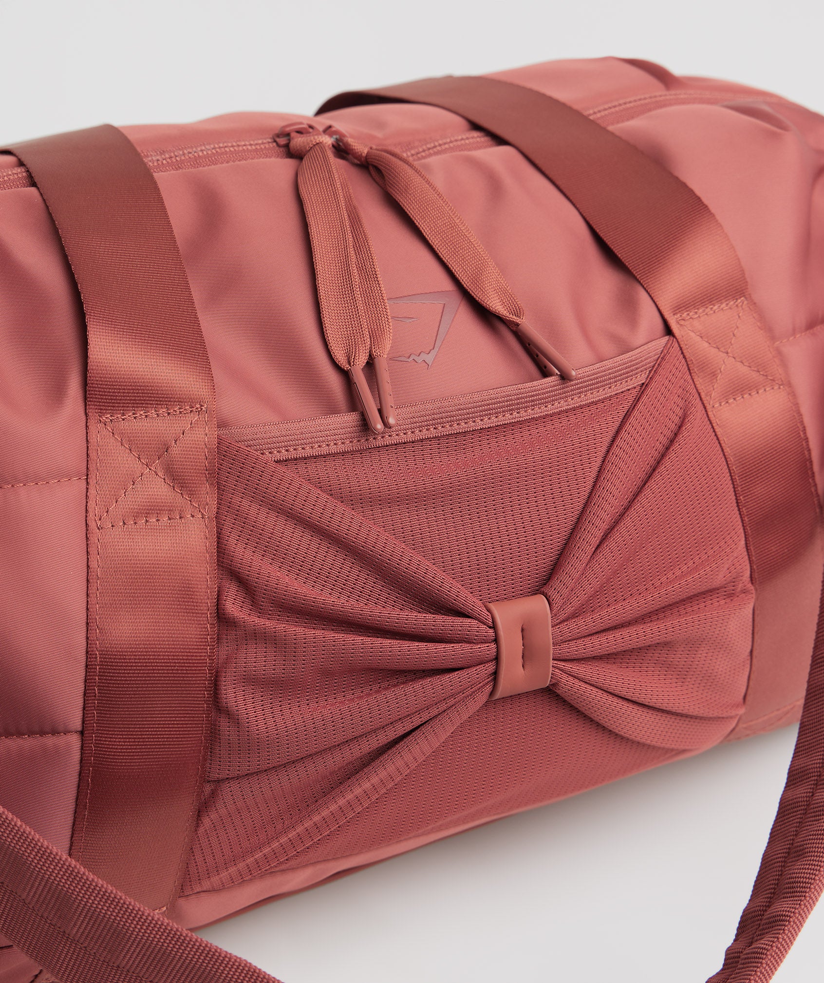 Gymshark Studio Holdall - Rose Brown