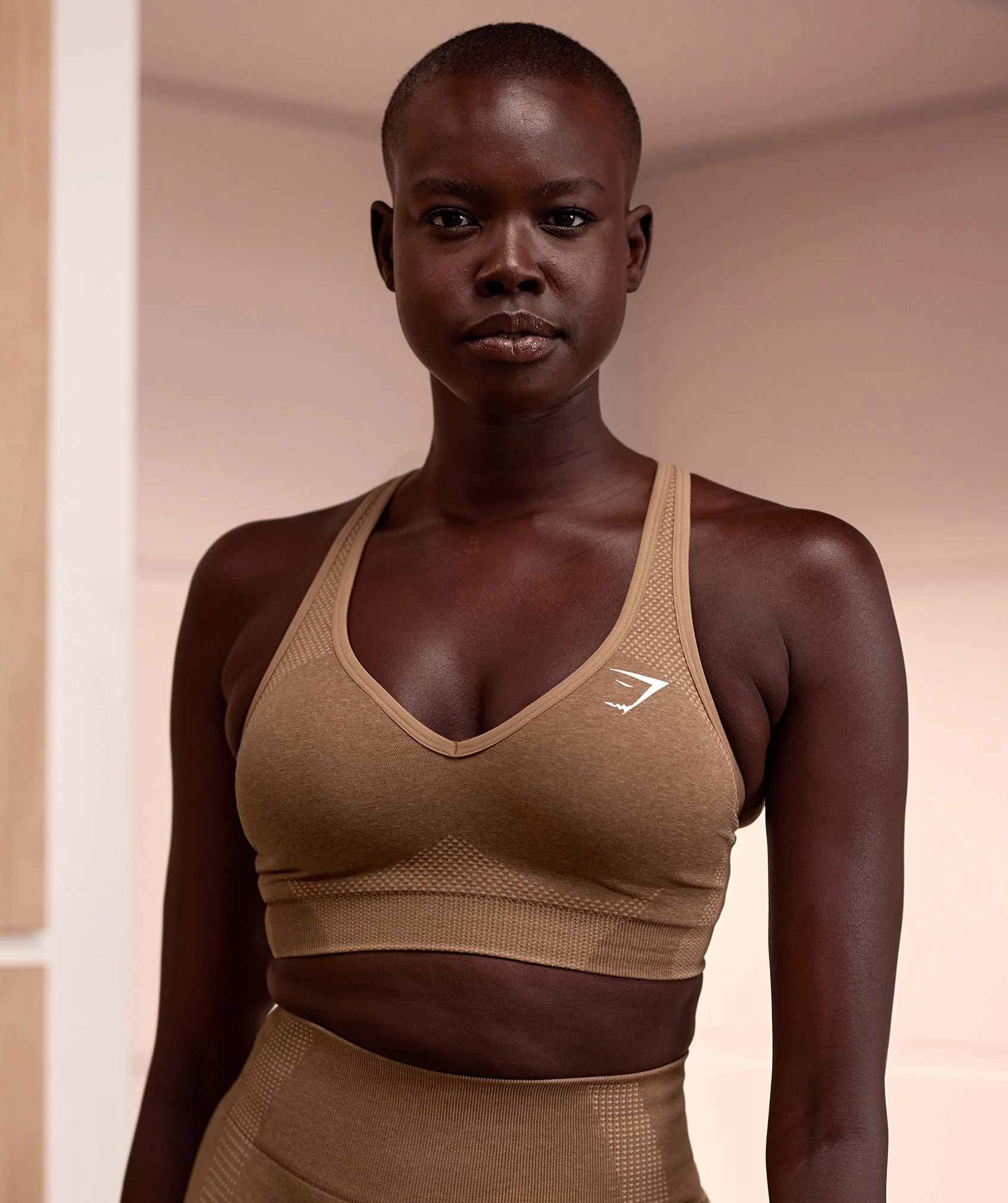 Gymshark Vital Seamless 2.0 V Neck Sports Bra - Fawn Marl