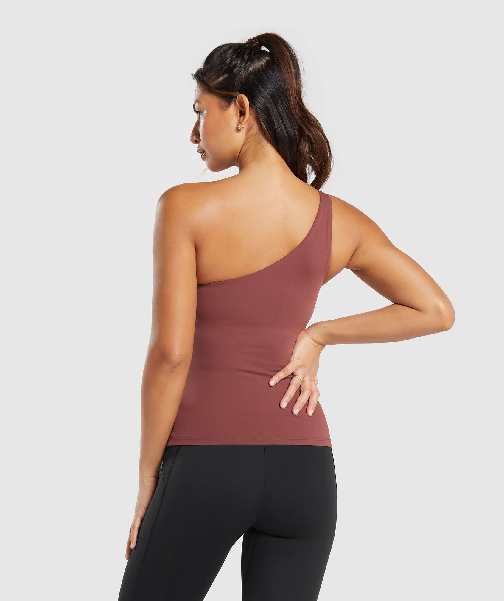 Gymshark Asymmetric Shelf Tank - Burgundy Brown