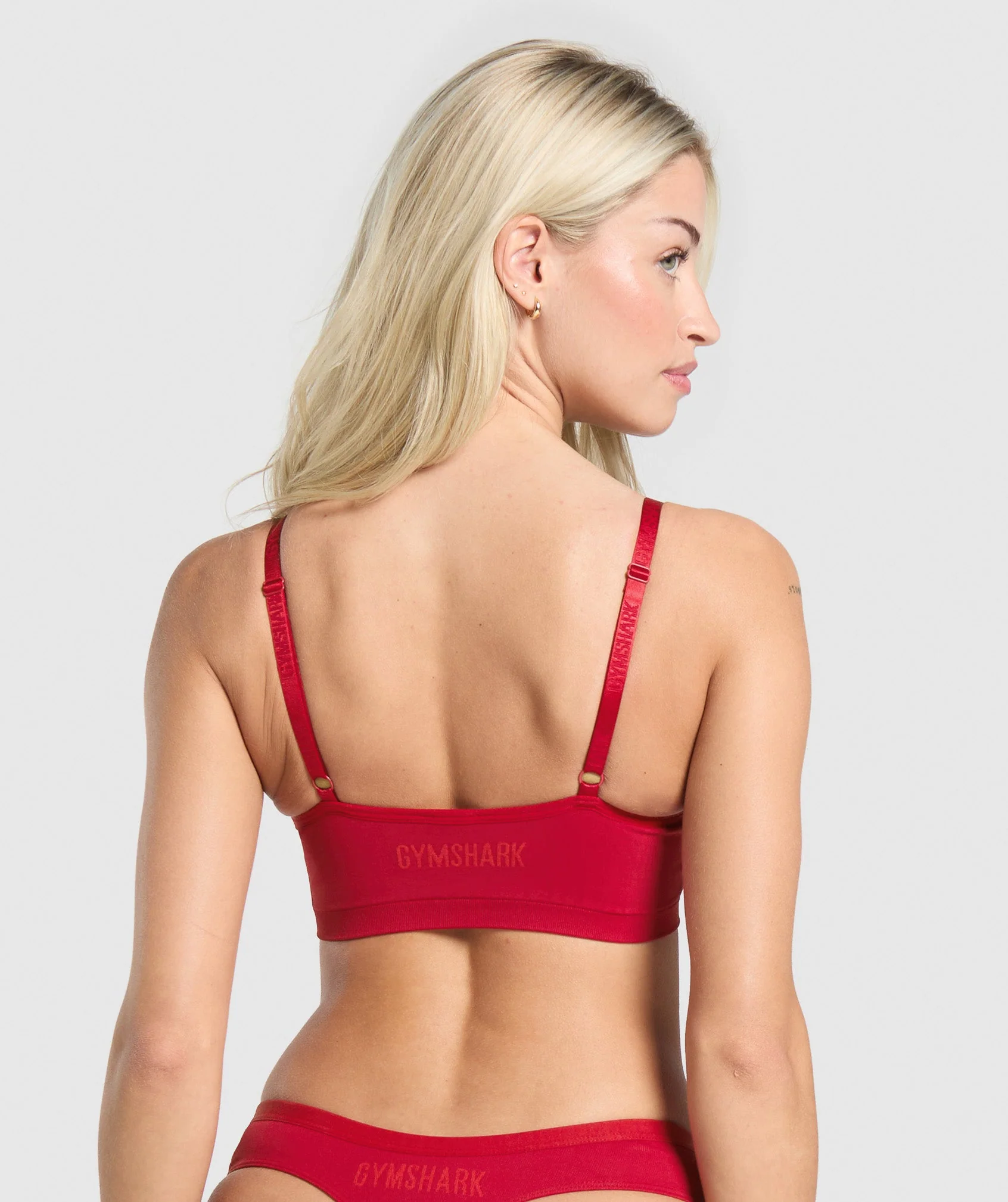 Gymshark Seamless V Neck Bralette - Carmine Red