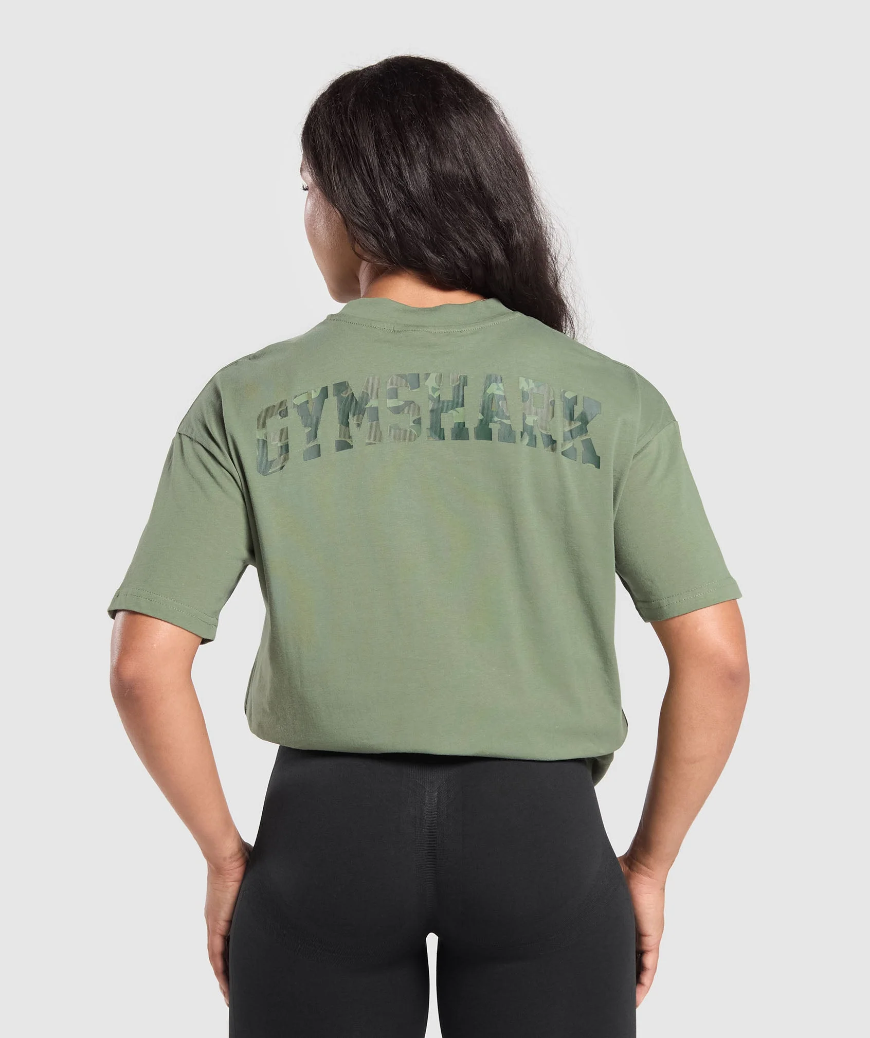 Gymshark Adapt Camo Graphic Oversized Top - Force Green