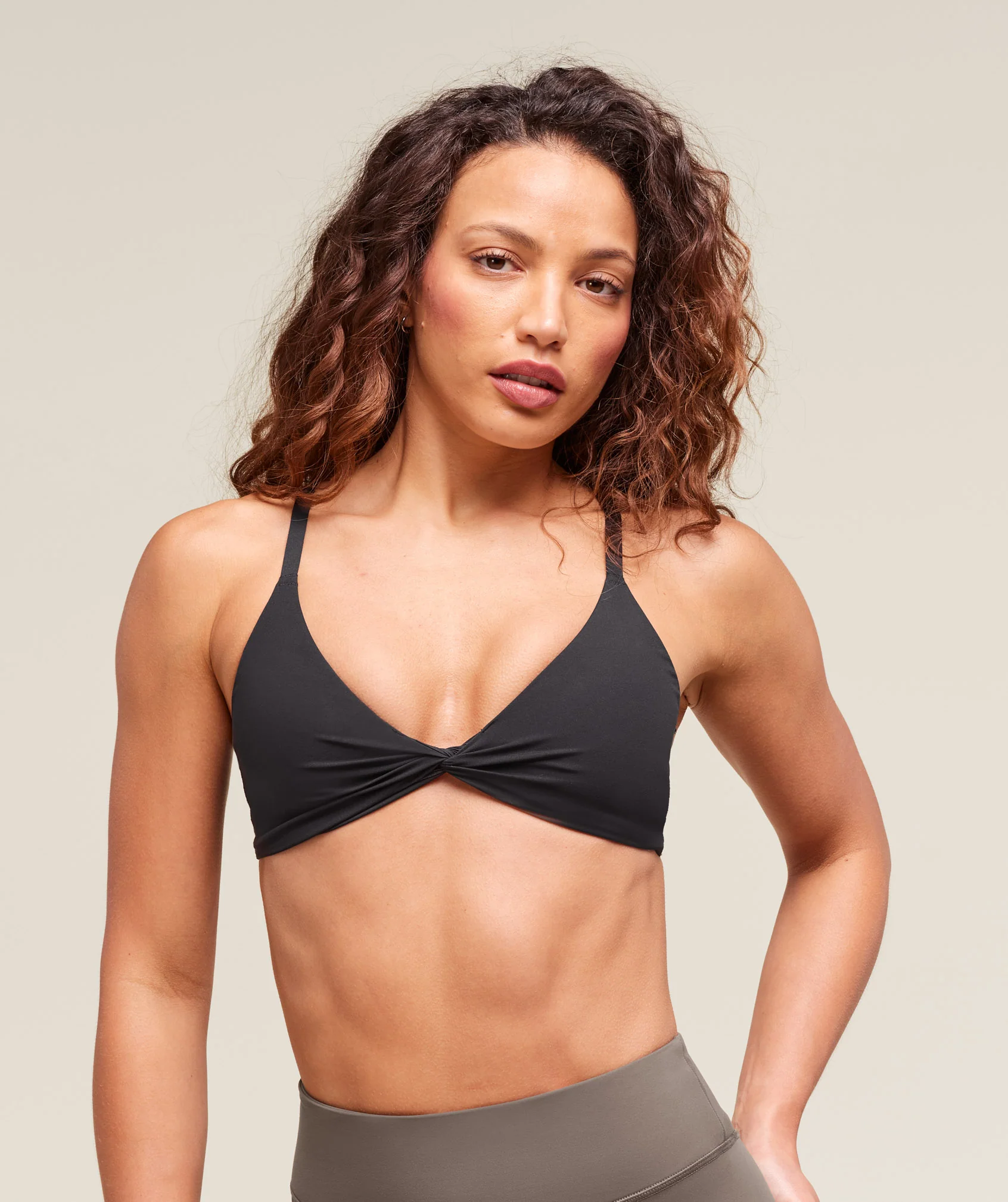 Gymshark Twist Front Bralette - Black