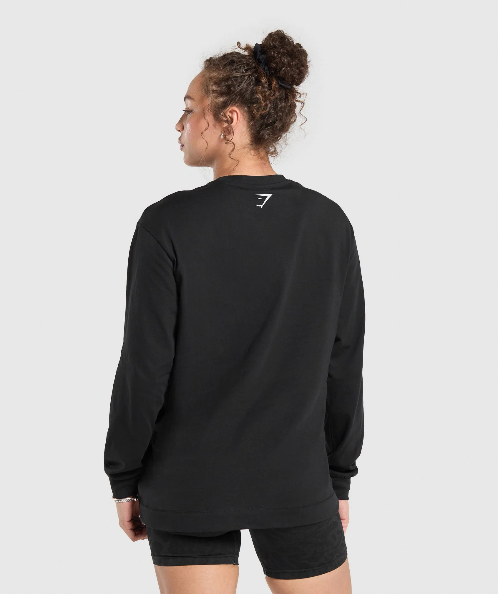 Gymshark Strength Department Long Sleeve Skater - Black