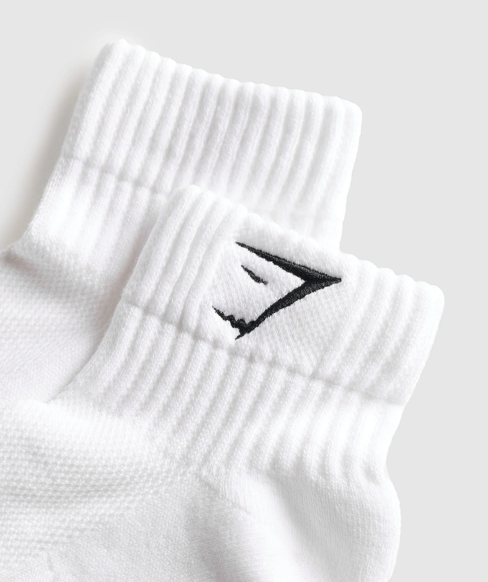 Gymshark Sharkhead Embroidered Quarter Socks 2pk - White