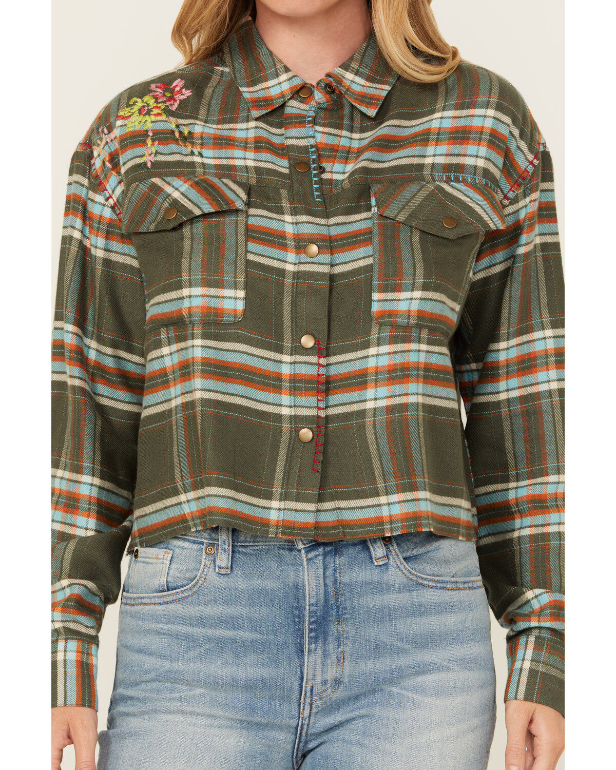 Cleo + Wolf Women's Corrie Plaid Print Embroidered Long Sleeve Snap Cropped Shirt