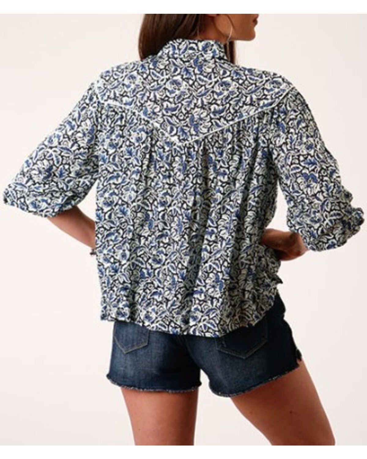 Stetson Women's Floral Long Sleeve Blouse