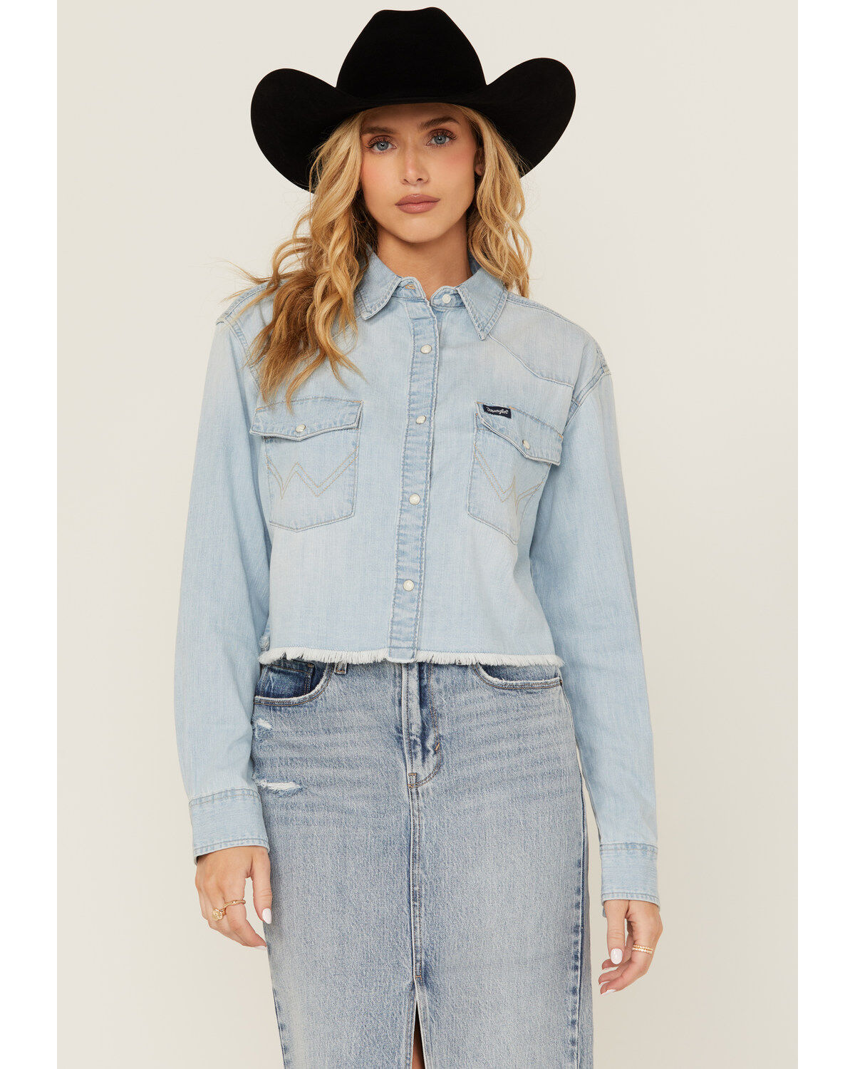 Wrangler Retro Women's Long Sleeve Snap Denim Cropped Western Shirt