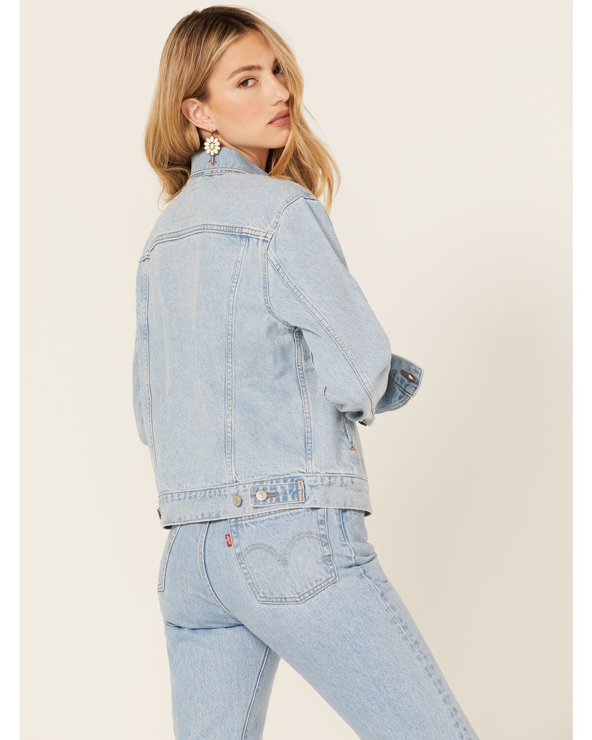 Levi's Women's Medium Wash Ex Boyfriend Denim Trucker Jacket