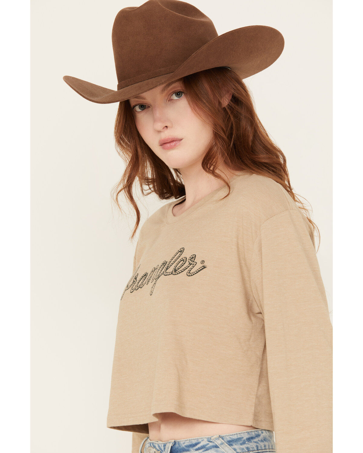 Wrangler Women's Logo Long Sleeve Graphic Cropped Tee