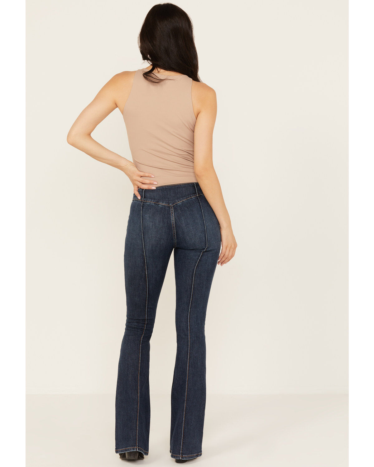 Shyanne Women's Cliffrose Medium Wash Mid Rise Stretch Bootcut Jeans