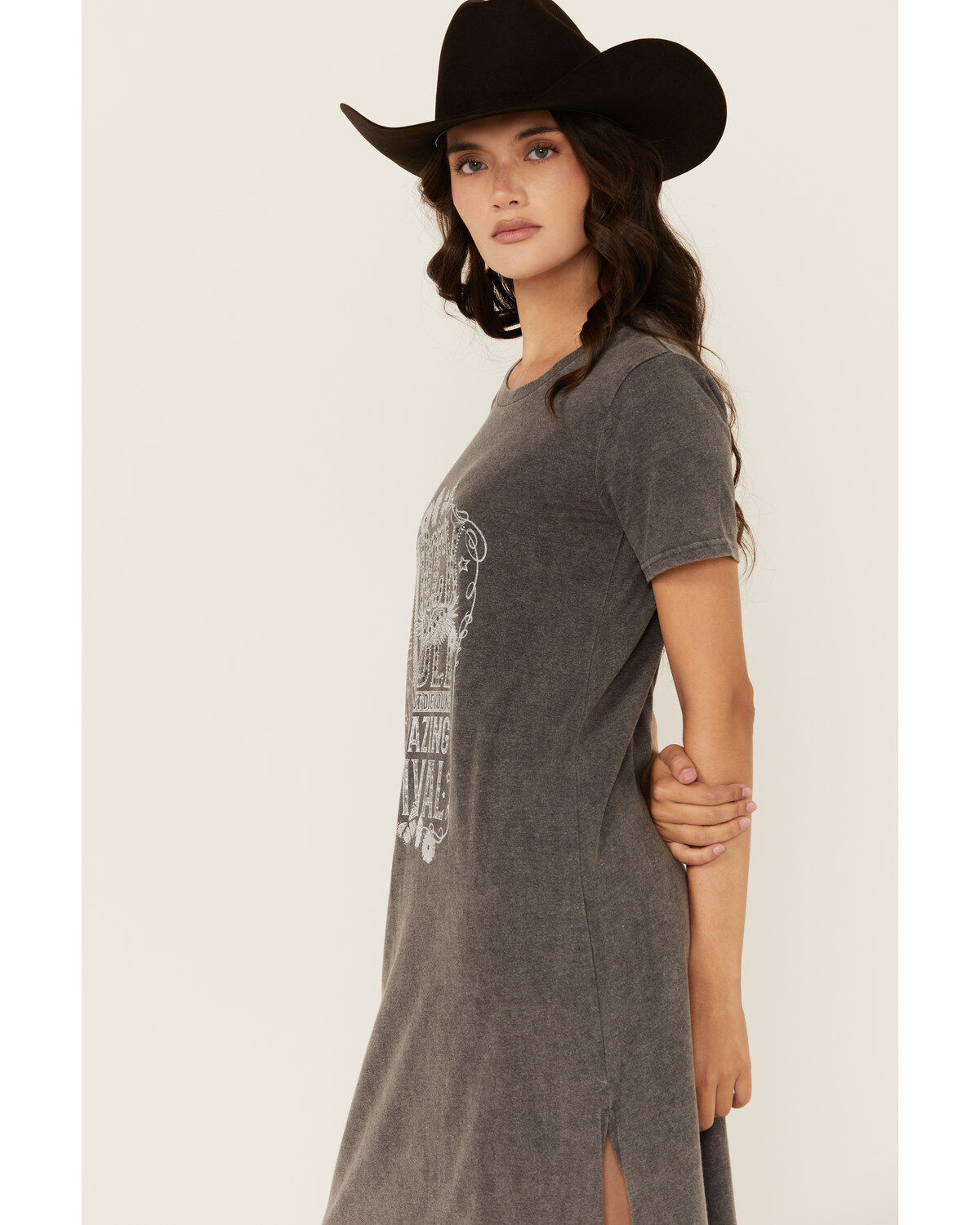 Blended Women's Rock & Roll Short Sleeve Graphic Midi T-Shirt Dress