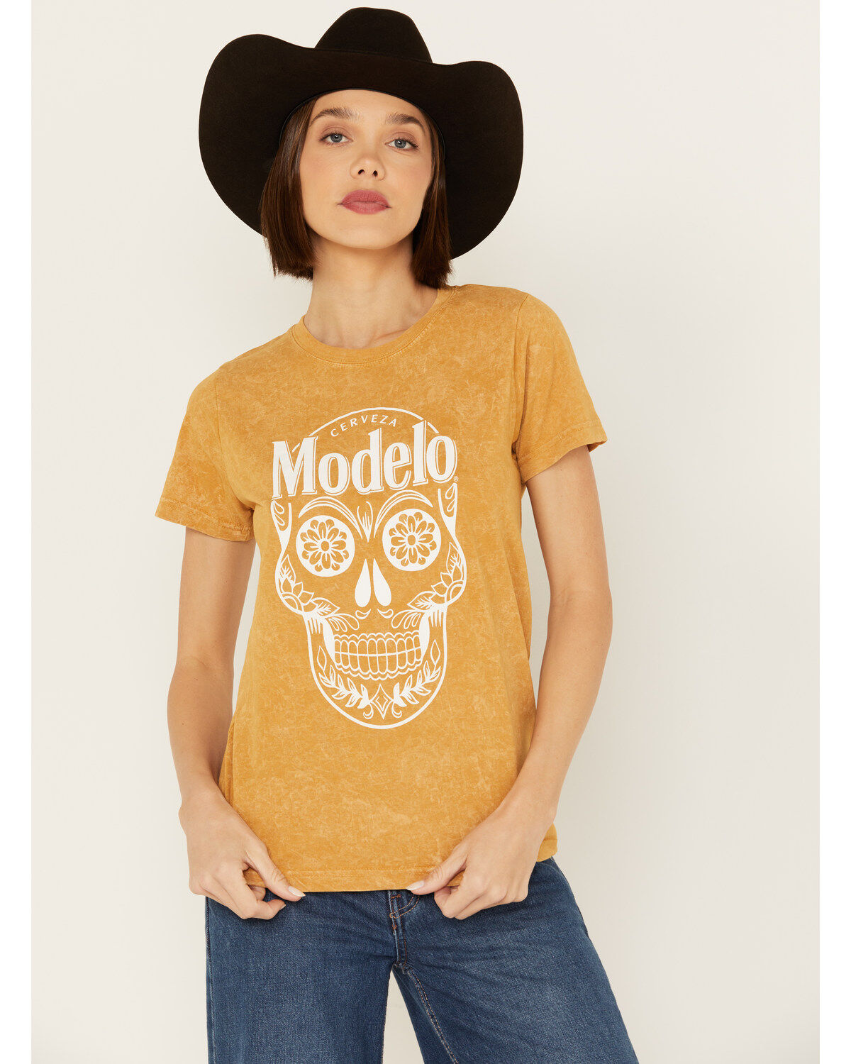 Modelo Women's Logo Skull Short Sleeve Graphic Tee