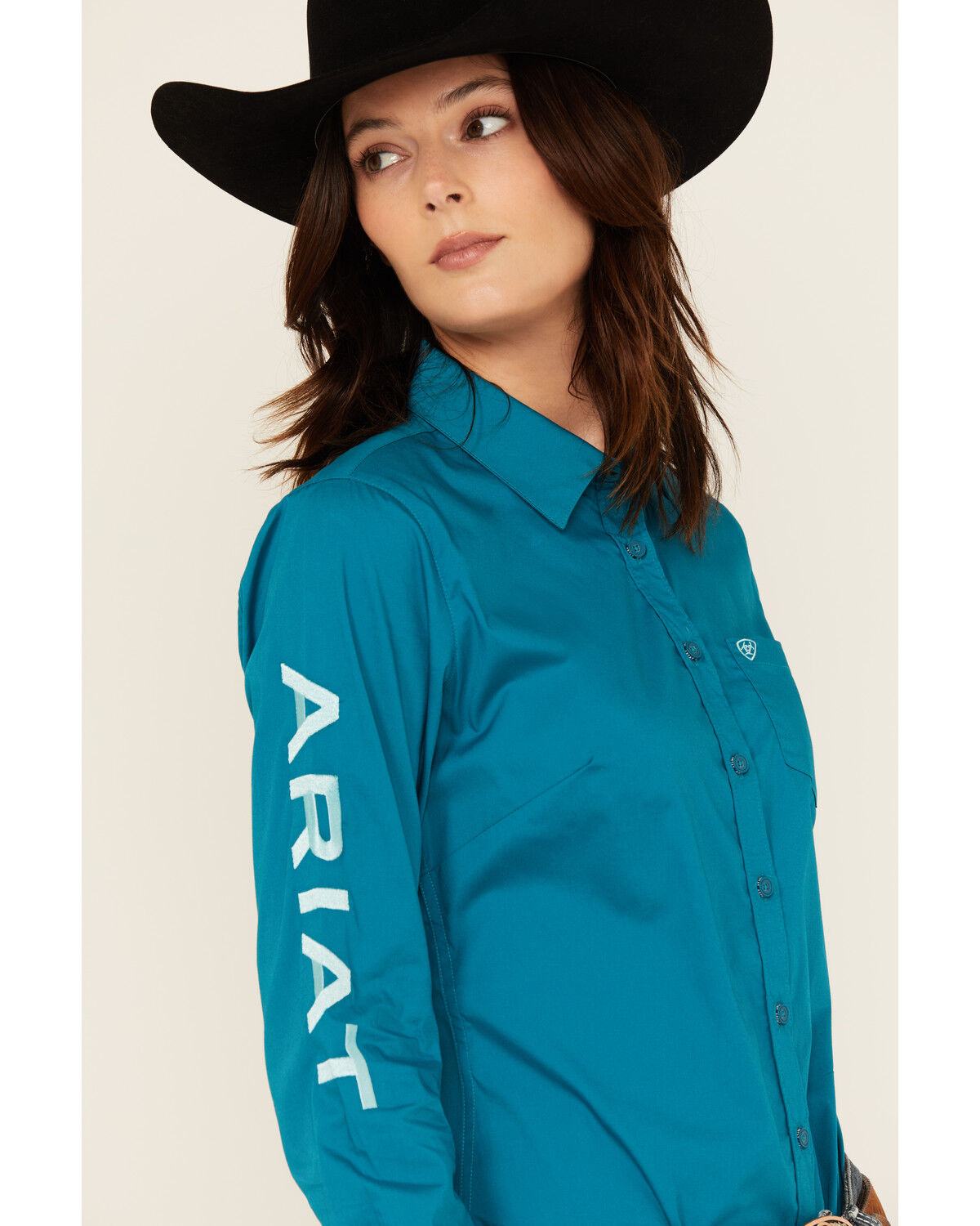 Ariat Women's Team Kirby Logo Long Sleeve Button-Down Stretch Western Shirt
