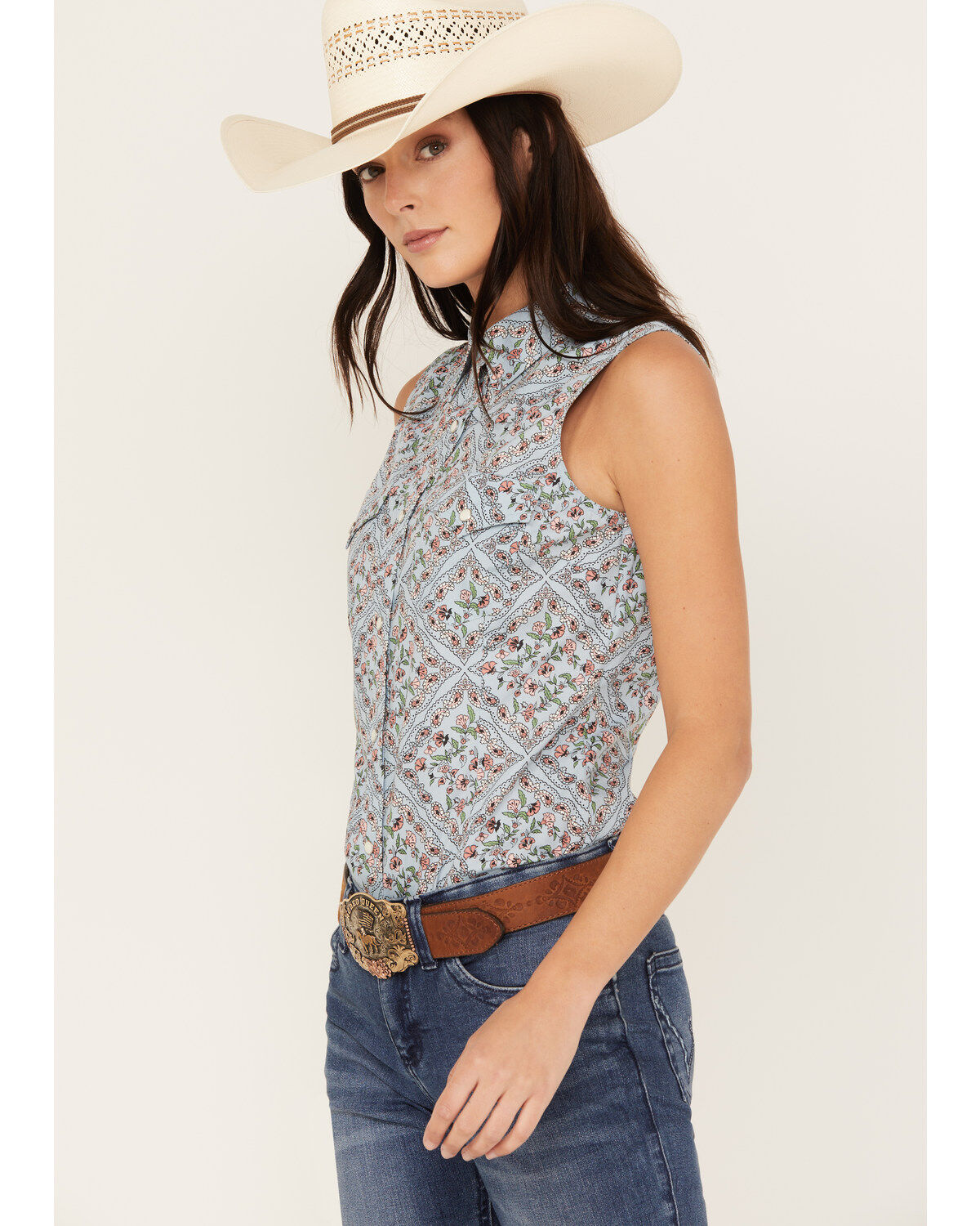 Wrangler Women's Floral Paisley Print Woven Sleeveless Snap Western Shirt