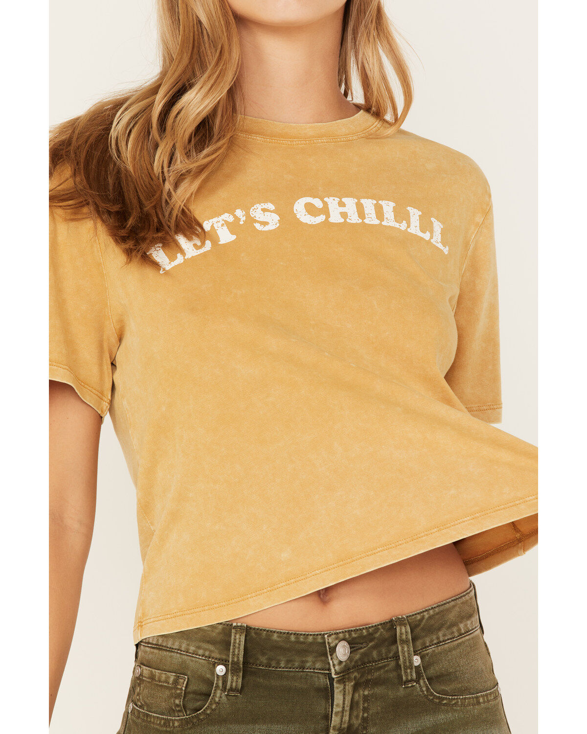 Cleo + Wolf Women's Let's Chill Short Sleeve Graphic Tee
