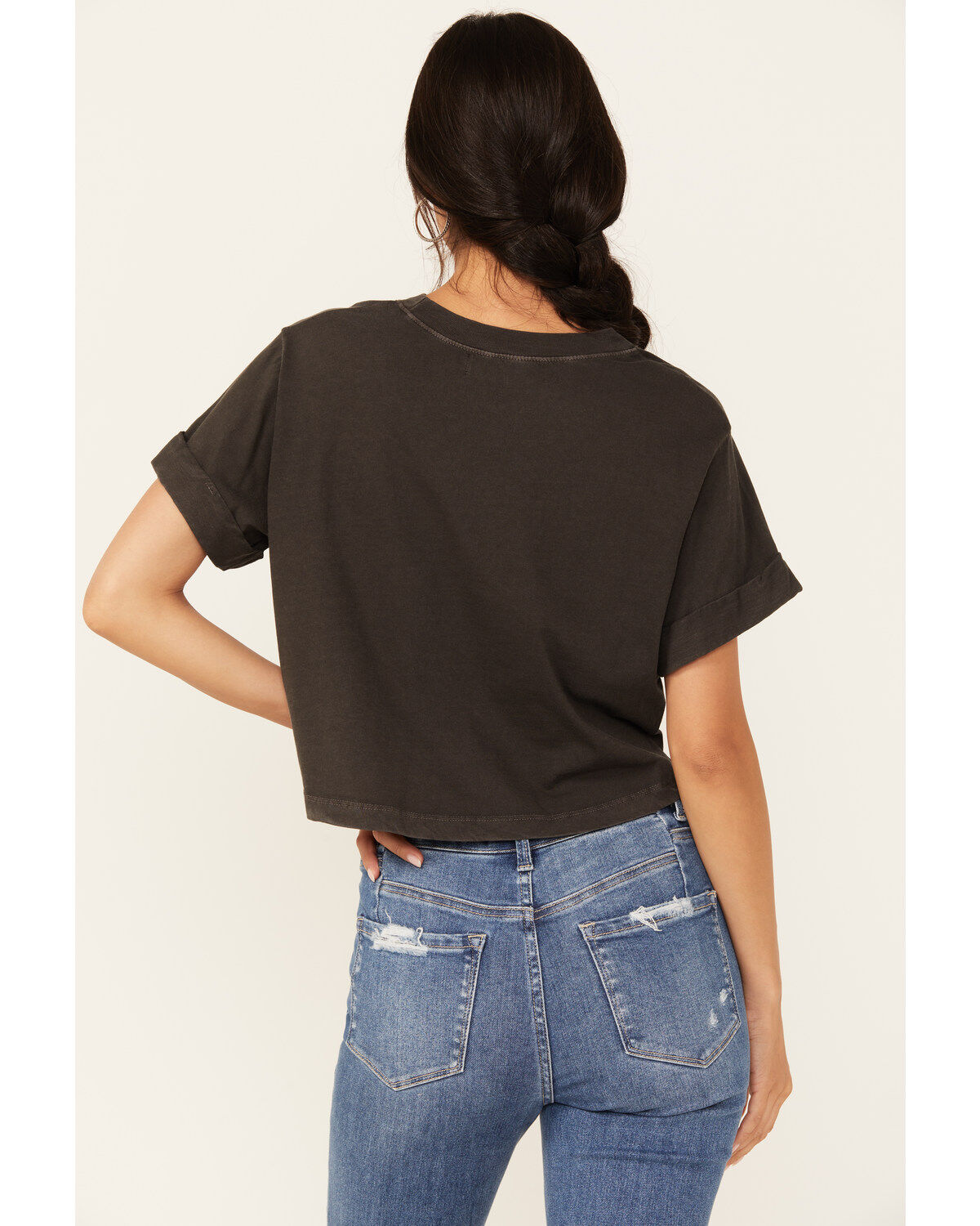 Girl Dangerous Women's Yellowstone Short Sleeve Cropped Graphic Tee