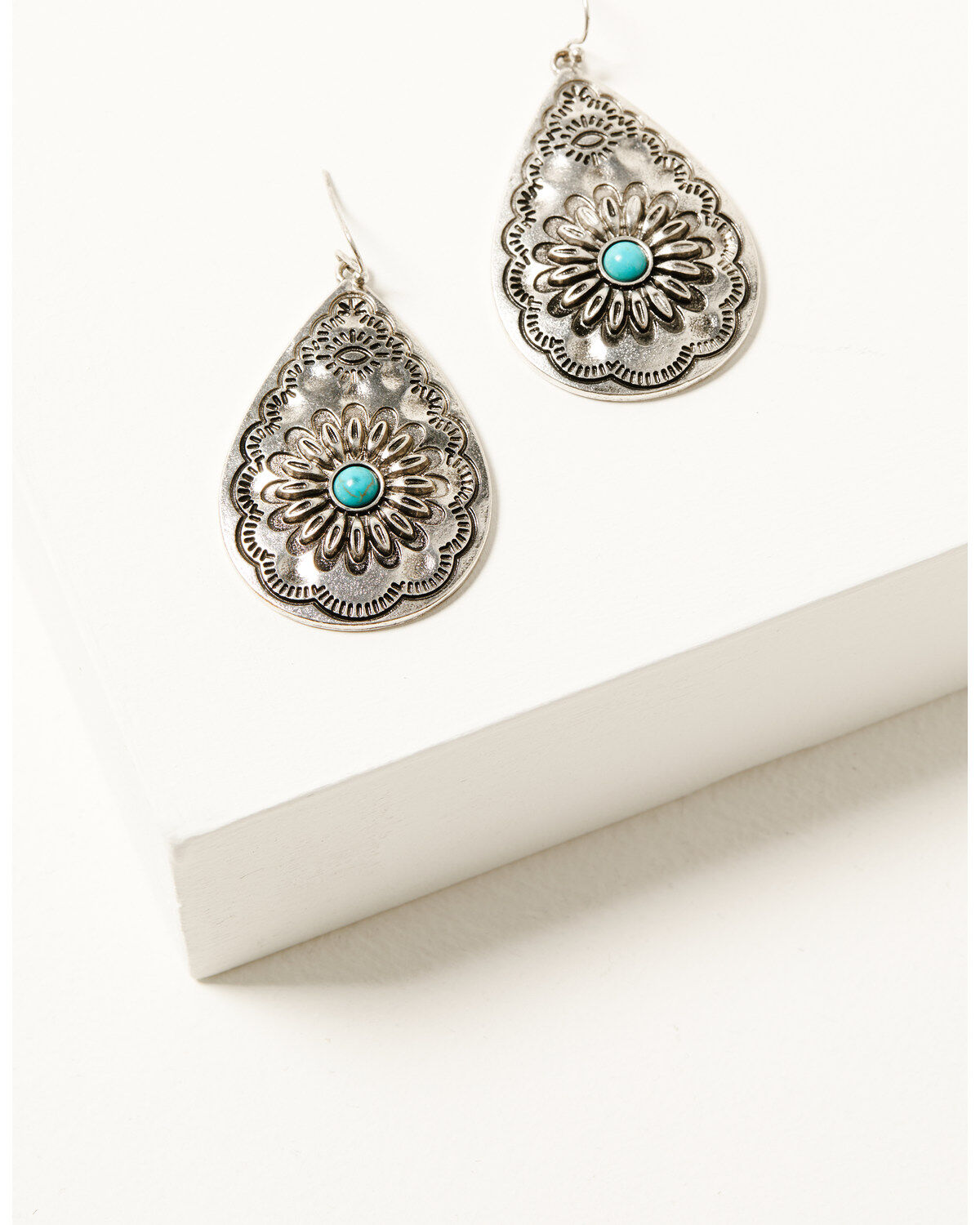 Shyanne Women's Classic Metal Teardrop Earrings