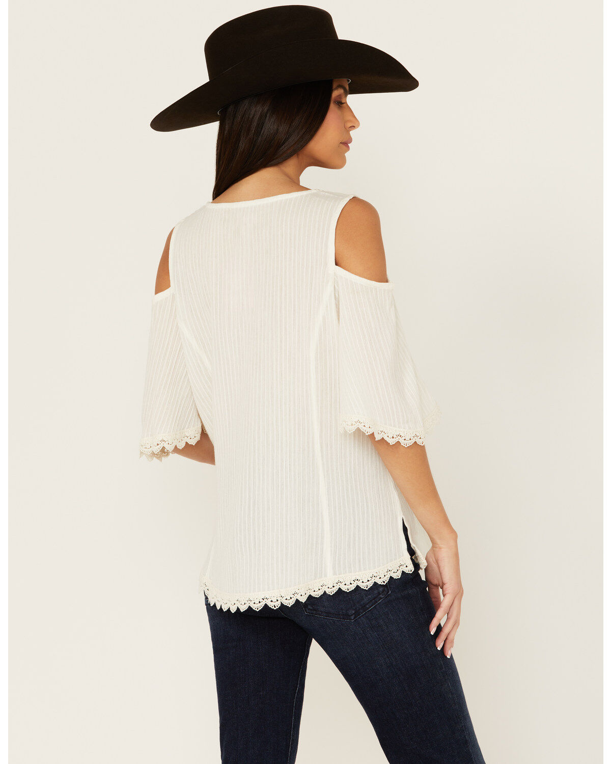 Shyanne Women's Short Sleeve Cold Shoulder Top