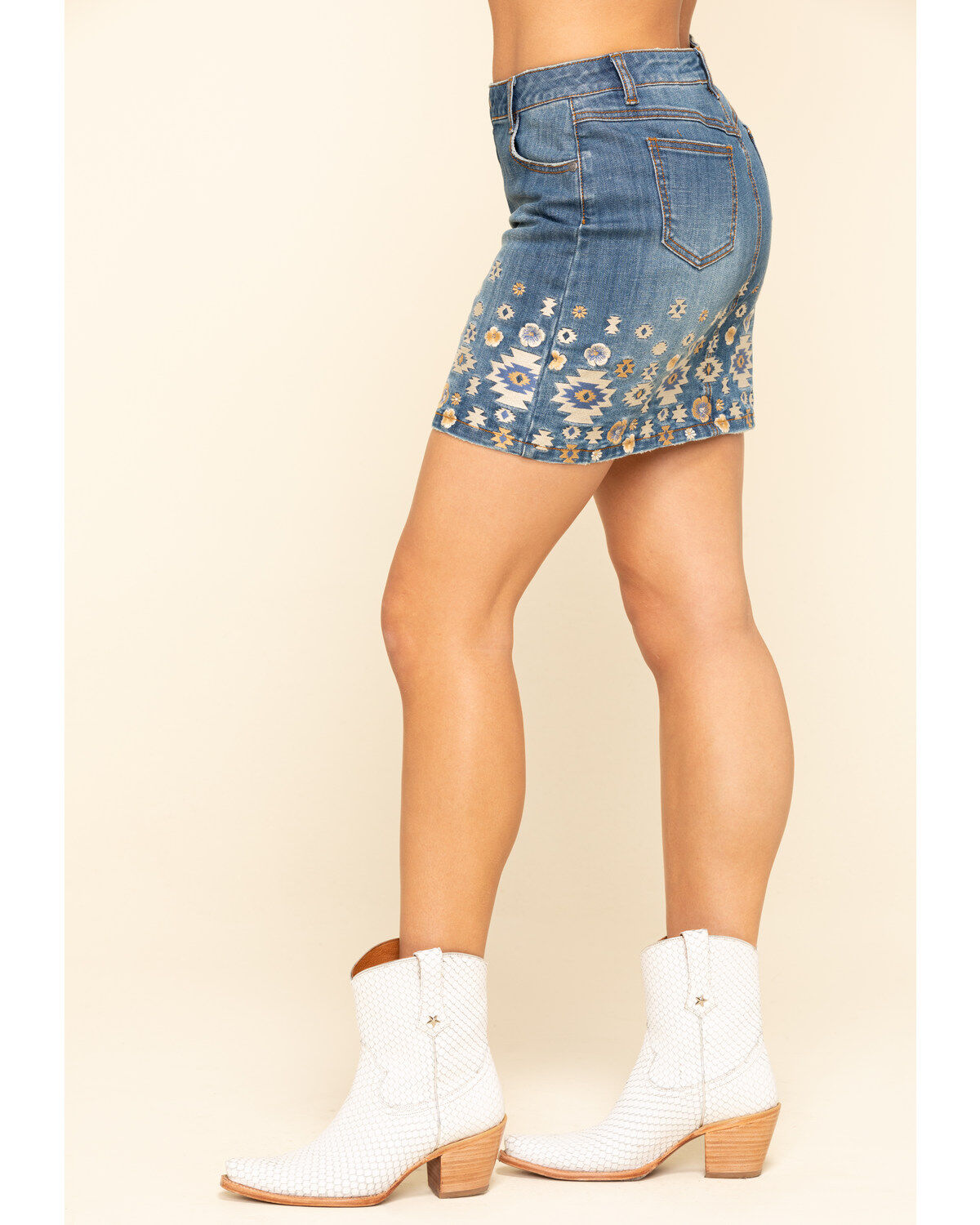 Stetson Women's Denim Southwestern Embroidered Mini Skirt